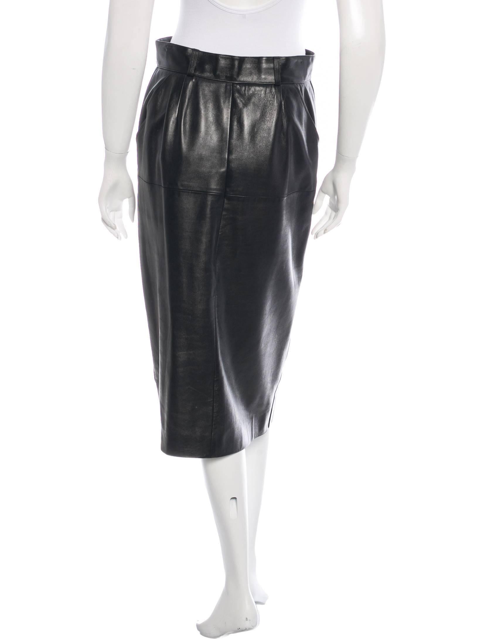 Chanel Vintage Black Leather Gold Button Evening Cocktail Day Midi Skirt In Good Condition In Chicago, IL