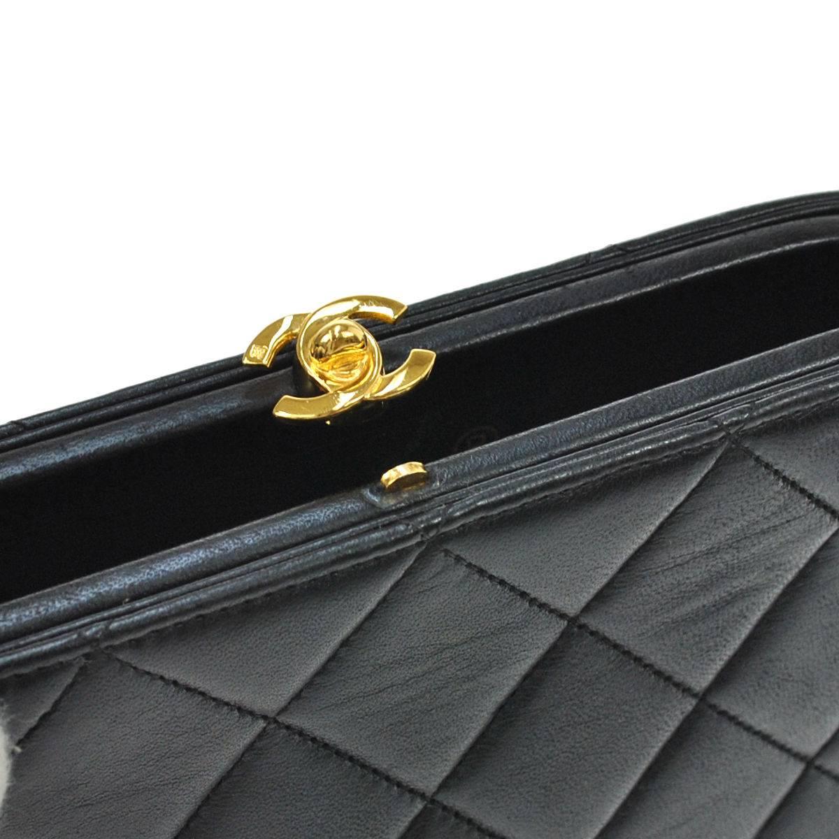 CURATOR'S NOTES

Chanel Vintage Caviar Leather Kisslock Evening Bag 

Caviar
Gold tone hardware
Kisslock closure
Date code 4188180
Made in France
Shoulder strap drop 19"
Measures 9.5" W x 6.5" H x 2.5" D 
Includes original Chanel