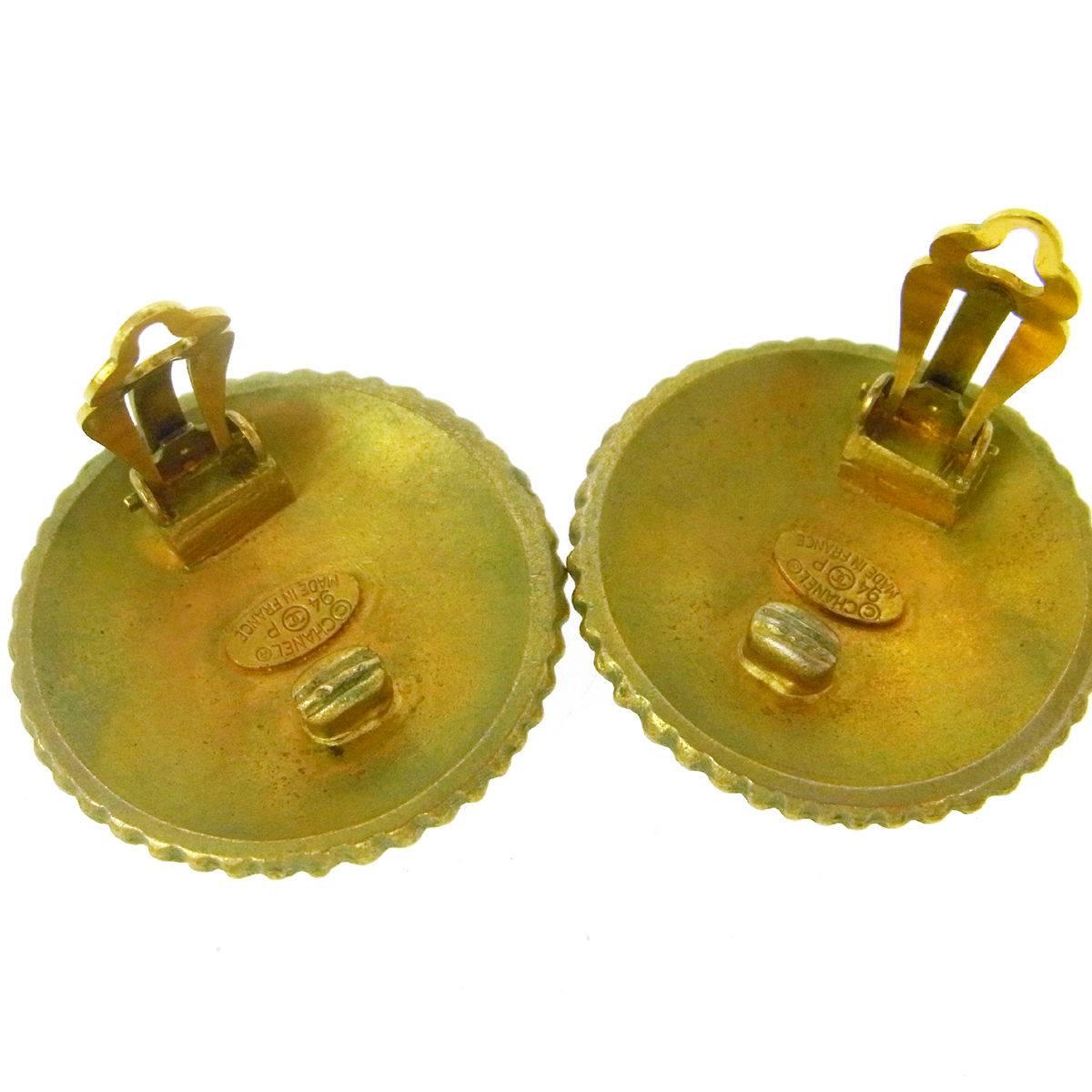 Chanel Vintage Gold CHANEL PARIS Charm Round Evening Stud Earrings  In Excellent Condition In Chicago, IL