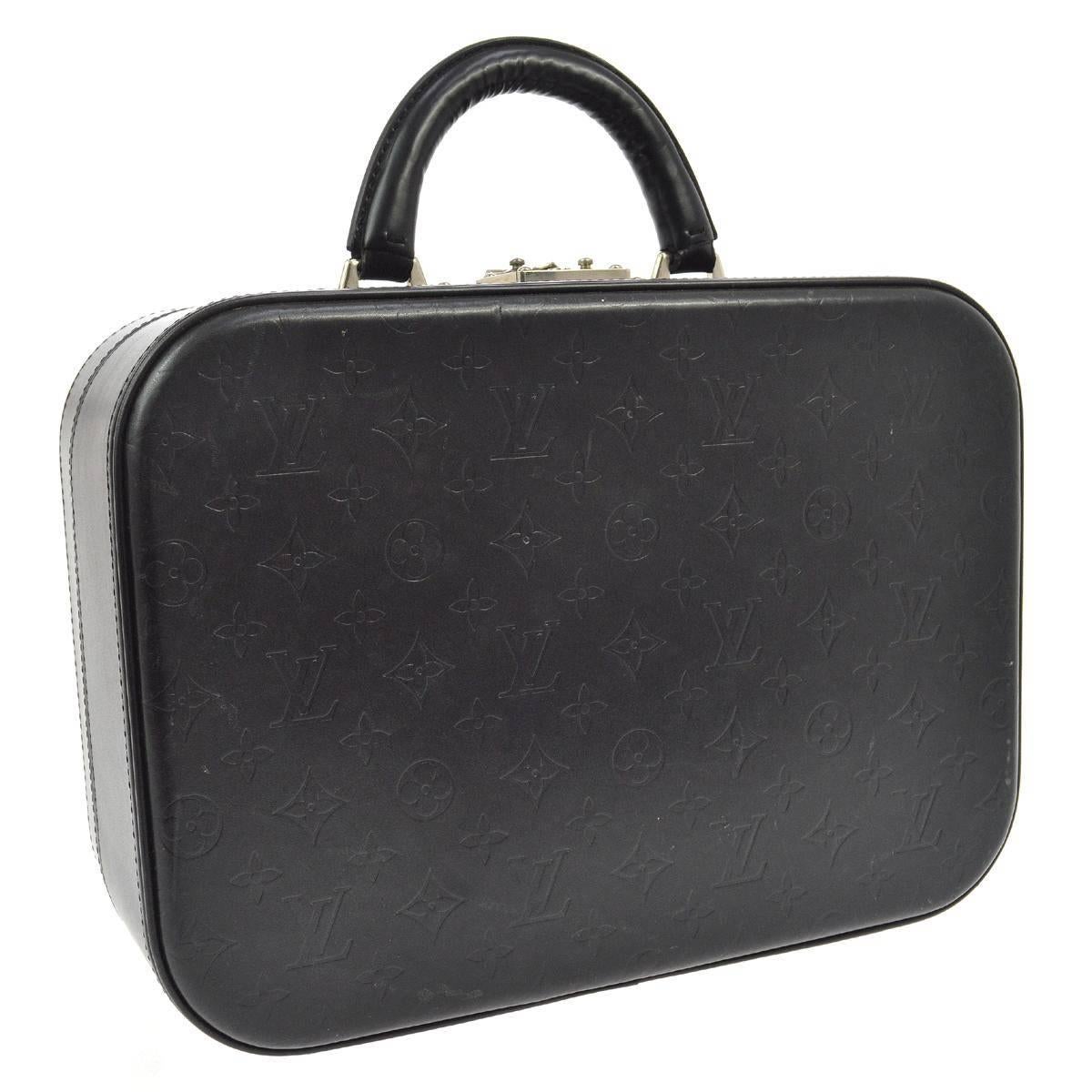 Louis Vuitton Black Leather Carryall Travel Storage Case with Key In Good Condition In Chicago, IL