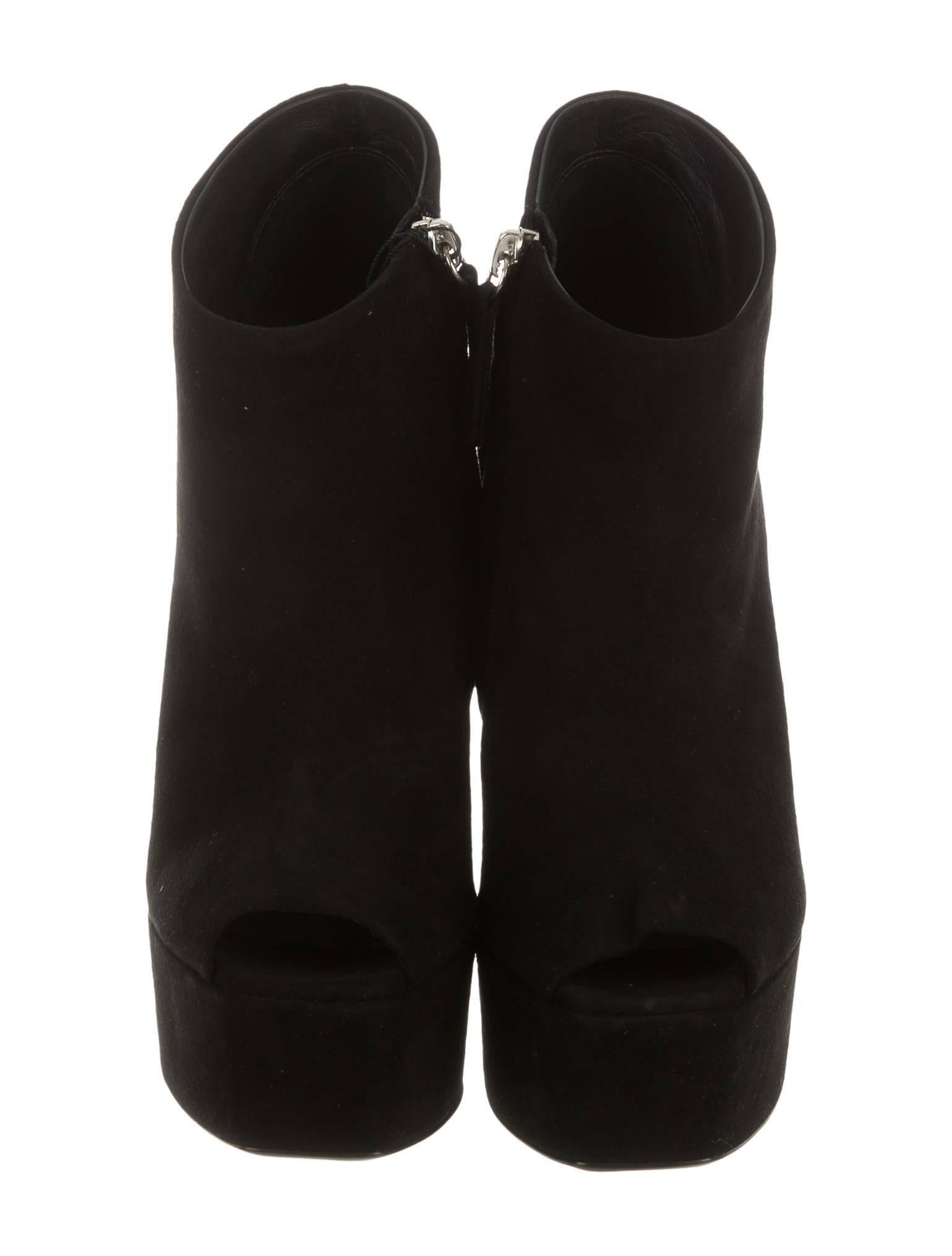Women's Giuseppe Zanotti NEW & SOLD OUT Black Suede Embellished Ankle Booties in Box