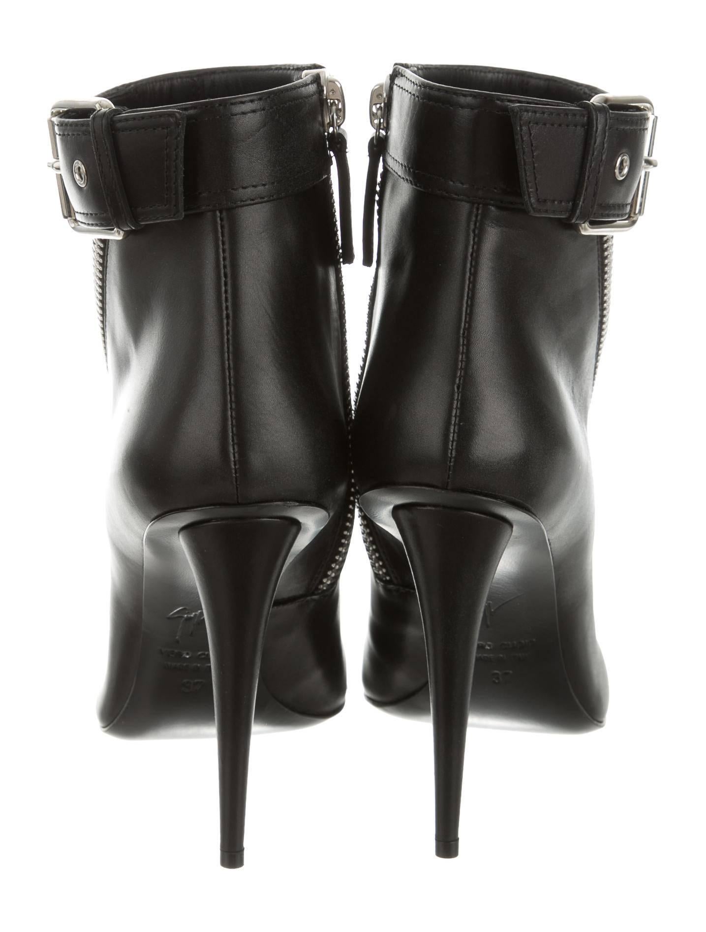 Women's Giuseppe Zanotti NEW & SOLD OUT Black Leather Silver Ankle Booties in Box