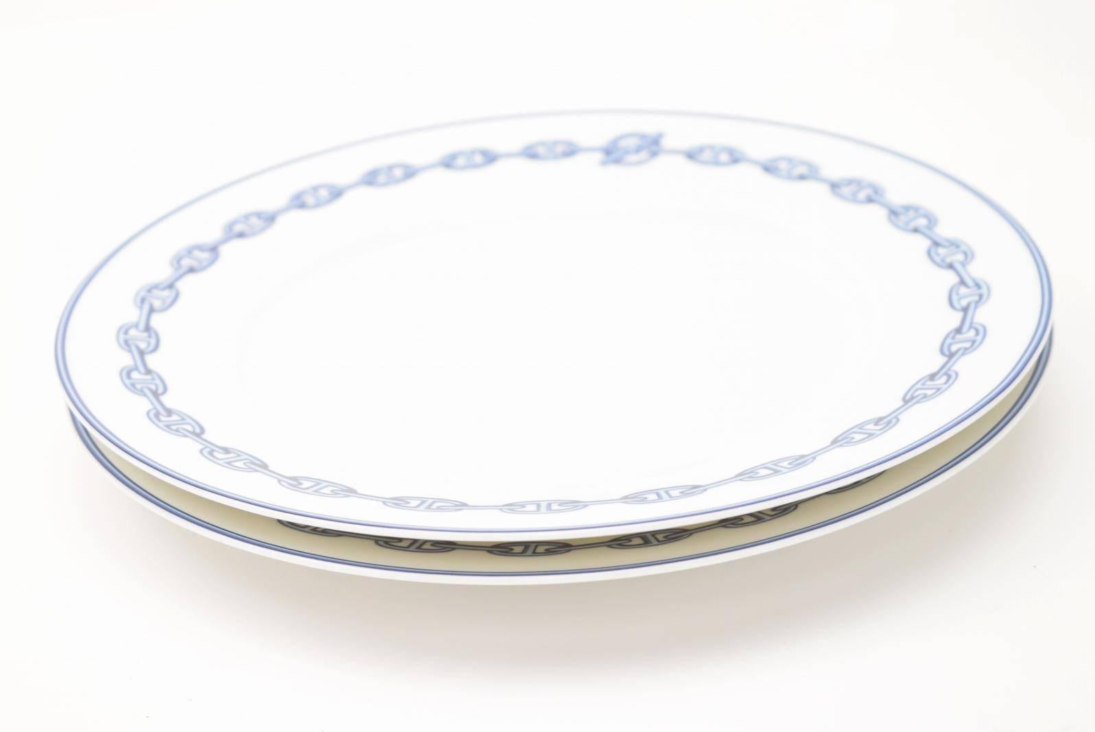 Hermes White Porcelain Two Piece Dinnerware Plate Set in Box In Good Condition In Chicago, IL