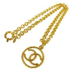 Chanel Vintage Textured Gold Charm Coin Pendant Link Necklace in Box