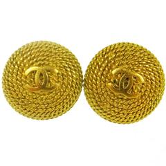 Chanel Vintage Gold Textured Braided Charm Stud Evening Earrings 9