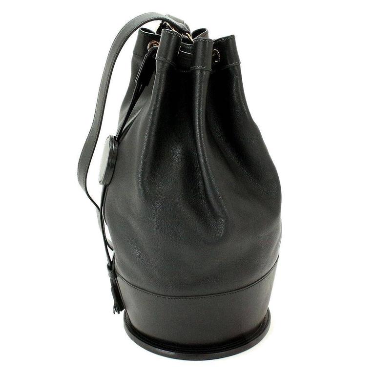 bucket carryall