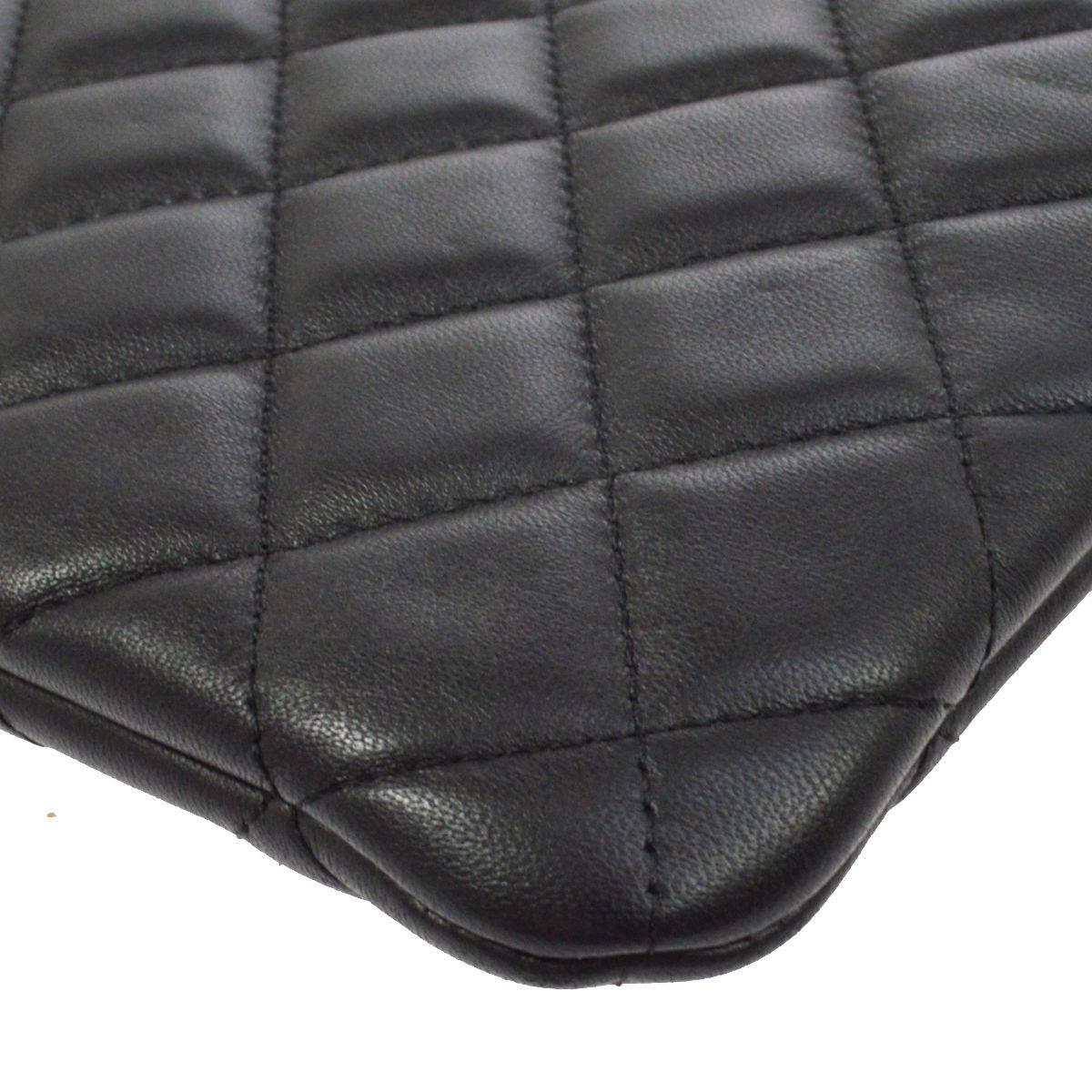 Chanel Black Caviar Leather LapTop iPad Pouch Carryall Storage Travel Clutch Bag In Good Condition In Chicago, IL