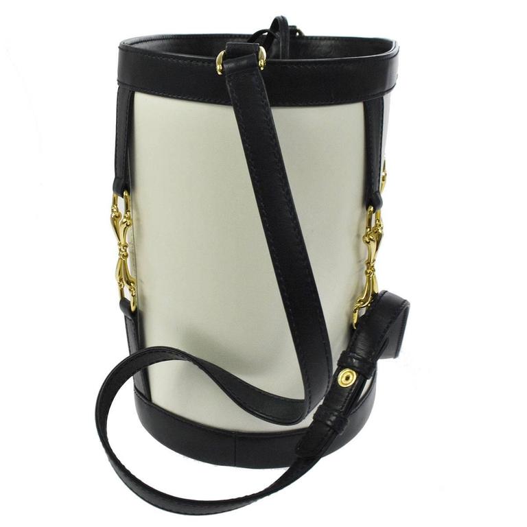 Gucci Leather Gold Horsebit Drawstring Bucket Bag For Sale at 1stDibs ...