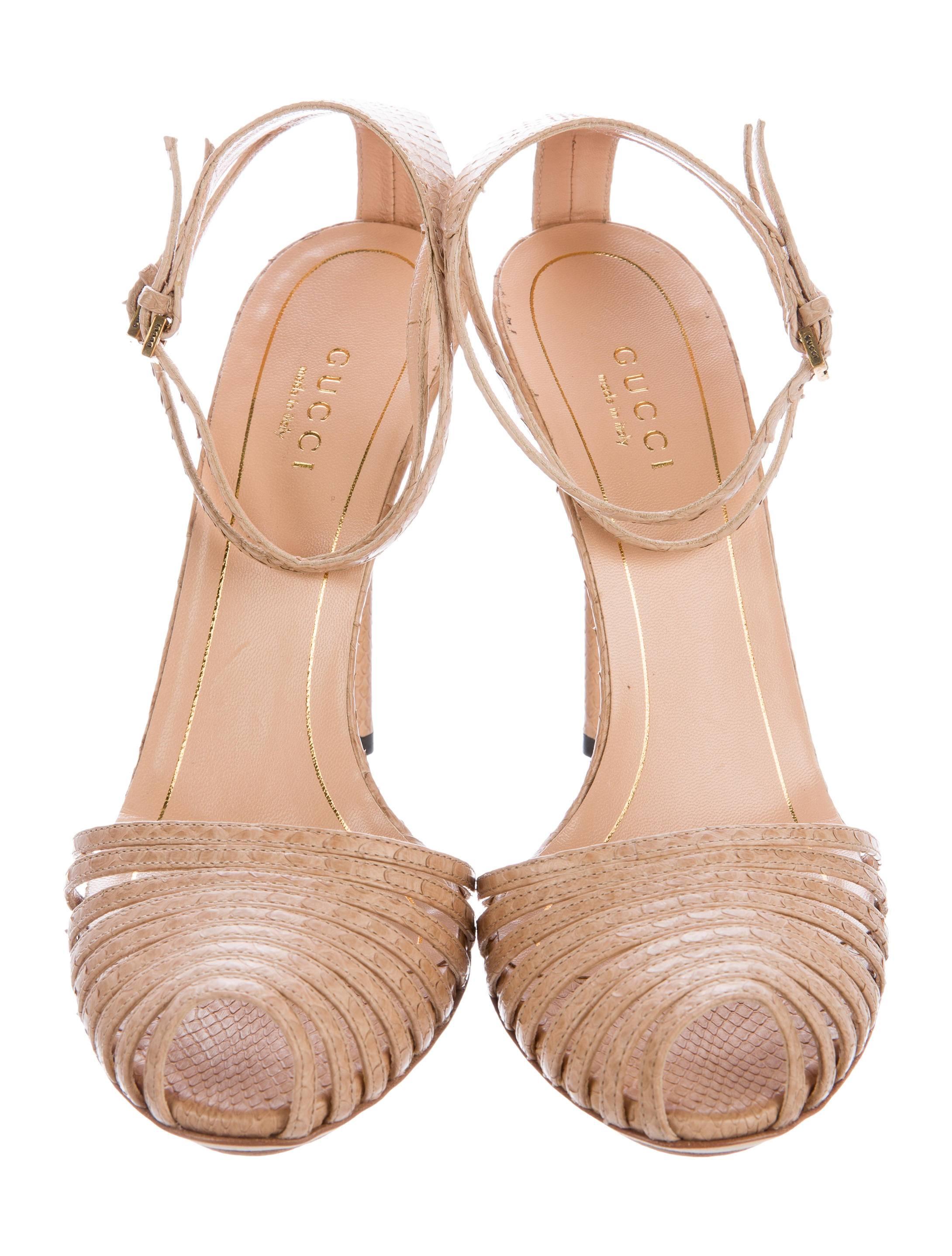 Beige Gucci NEW & SOLD OUT Nude Leather Cut Out Double Strap Heels in Box 