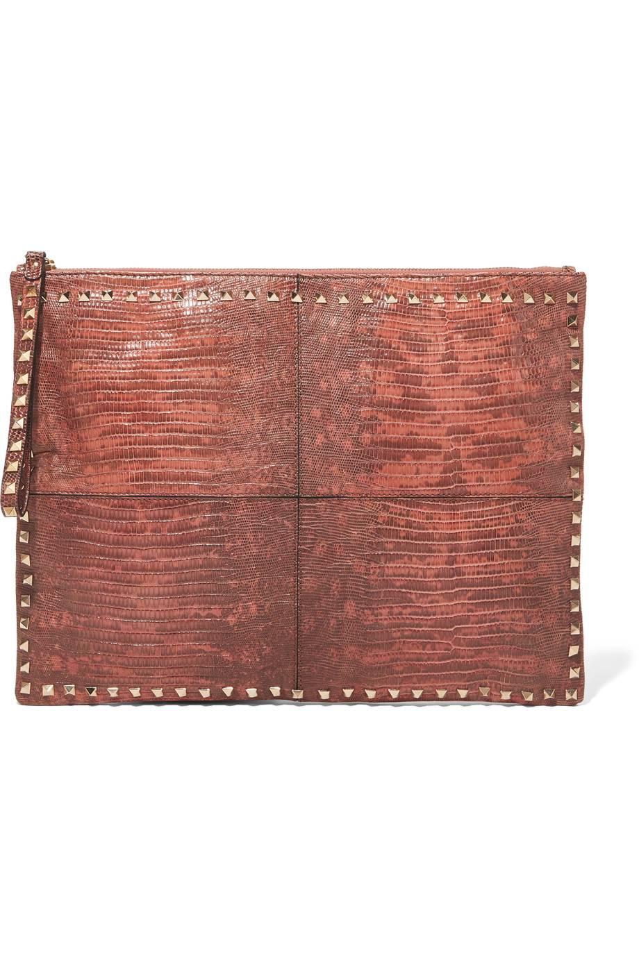 CURATOR'S NOTES

Valentino NEW & SOLD OUT Lizard Leather Envelope Fold Over Evening Clutch Bag 

Lizard leather
Gold tone hardware
Zipper closure
Linen interior
Made in Italy
Strap drop 6.5"
Measures 15.5" W x 12" H x 1" D 
