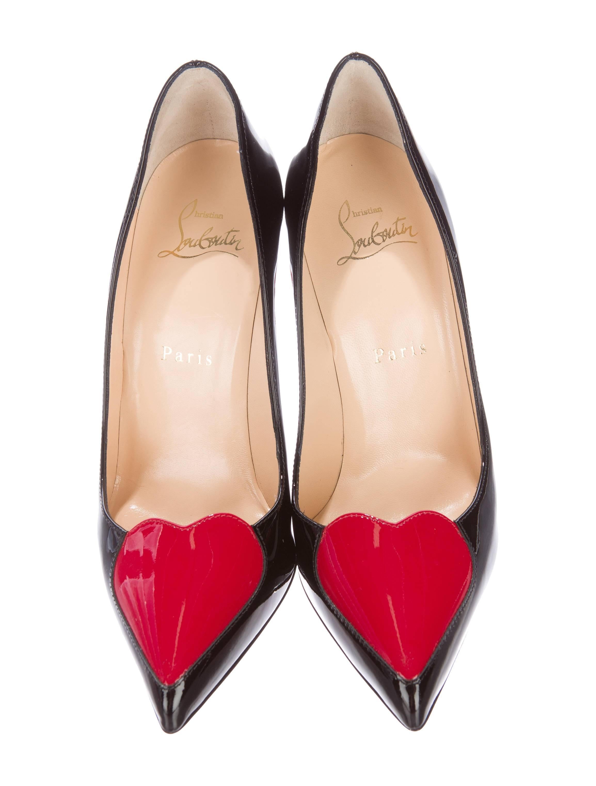 CURATOR'S NOTES

Christian Louboutin NEW SOLD OUT Black Patent Red Heart Evening Heels Pumps  

Size IT 36
Patent leather
Leather detail
Slip on 
Made in Italy
Heel height 4"