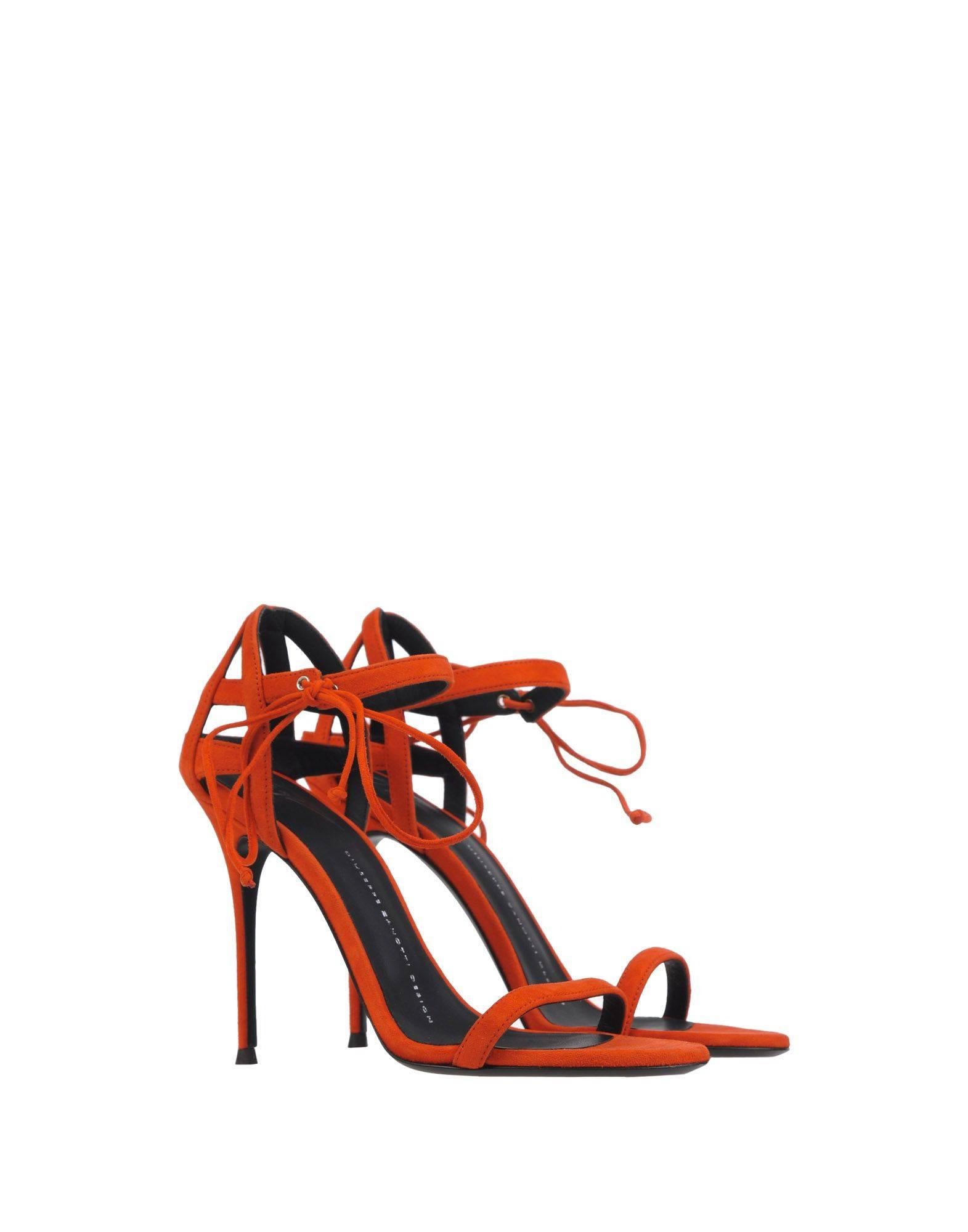 CURATOR'S NOTES

Giuseppe Zanotti New Suede Cage Cut Out Sandals Heels in Box   

Size IT 36.5
Suede
Lace up closure
Made in Italy 
Heel height 4"
Includes original Giuseppe Zanotti box