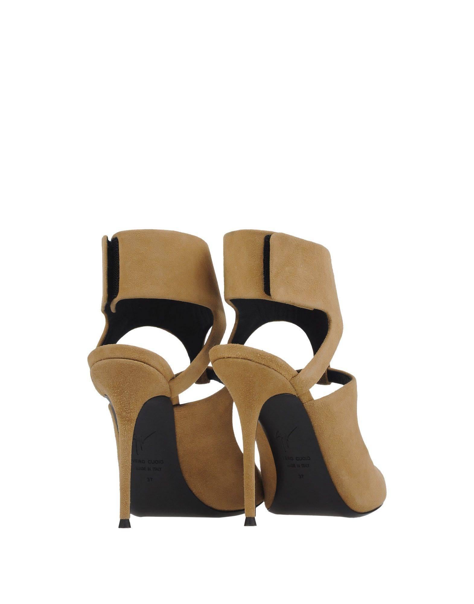 Giuseppe Zanotti New Tan Suede Cut Out Evening Sandals Heels in Box  In New Condition In Chicago, IL