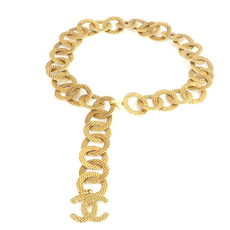Chanel Vintage Rare Large Gold Textured Link Charm Waist Belt / Necklace  In Good Condition In Chicago, IL
