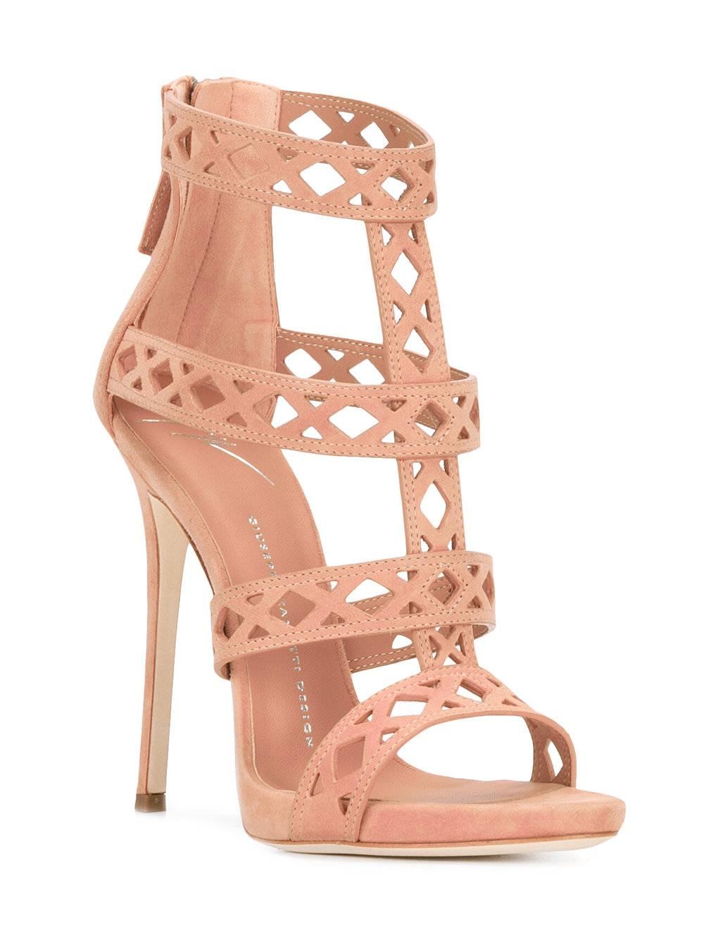 CURATOR'S NOTES

Giuseppe Zanotti New Blush Suede Cut Out Gladiator Sandals Heels in Box 

Size IT 36
Suede
Zipper back closure
Made in Italy
Heel height 5