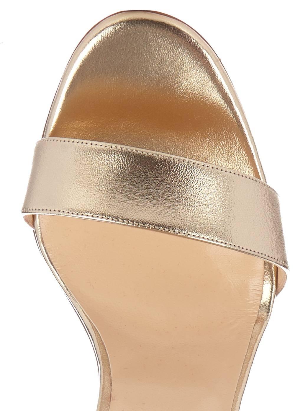 louboutin wing heels