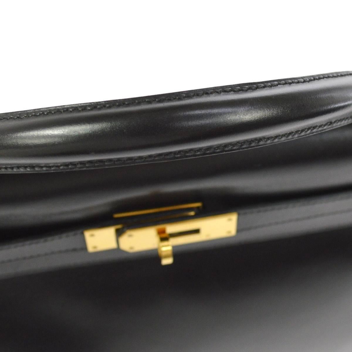 Hermes Vintage Black Leather Gold Kelly 32 Top Handle Satchel Bag in Dust Bag In Good Condition In Chicago, IL