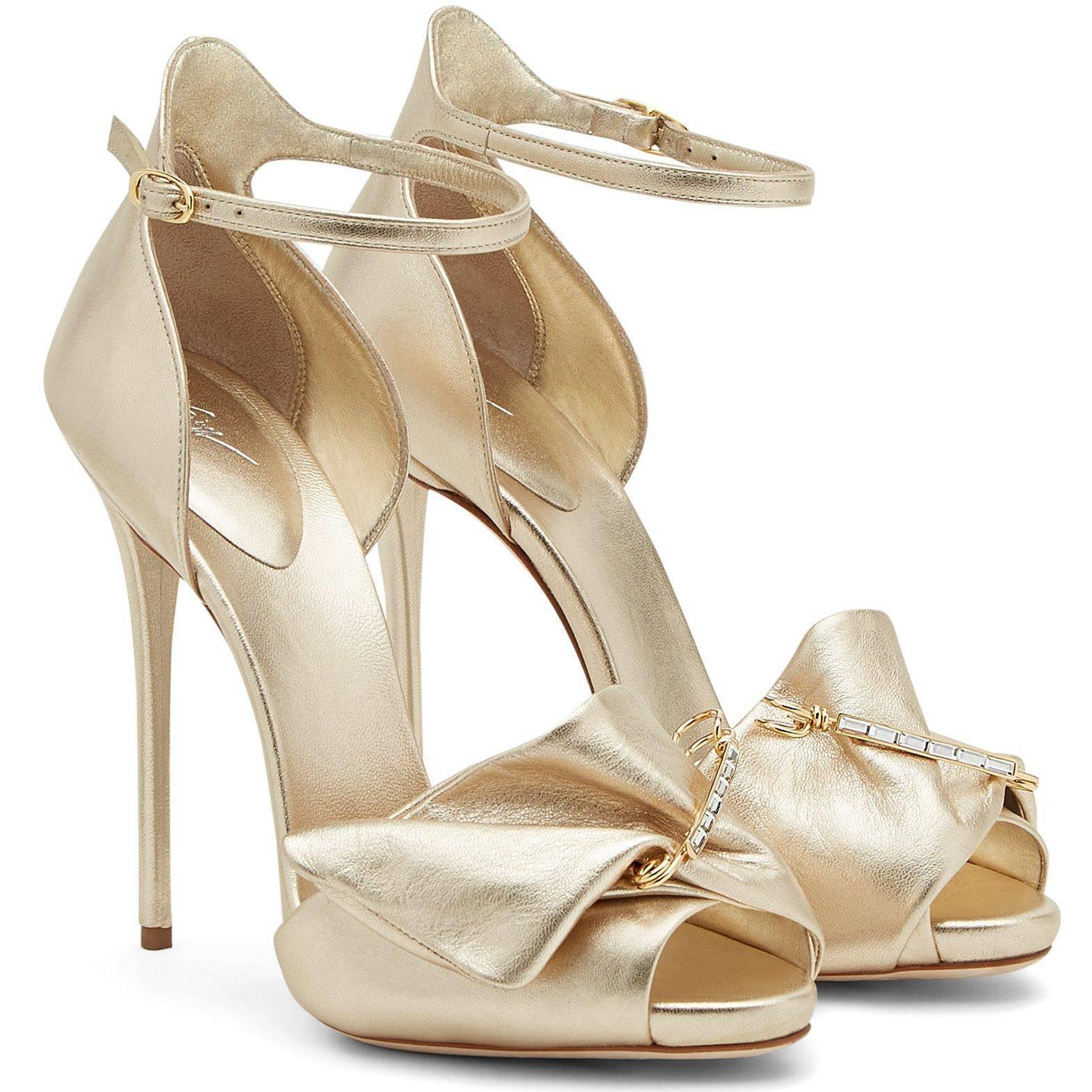 Giuseppe Zanotti New Gold Leather Bow Crystal Brooch Evening Sandals Heels Box In New Condition In Chicago, IL
