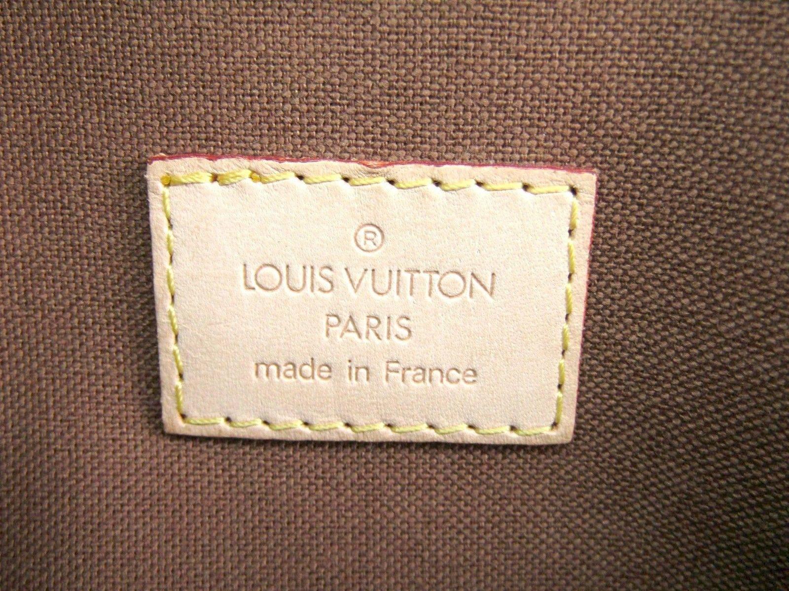Louis Vuitton Monogram Fanny Pack Shoulder Belt Bag In Excellent Condition In Chicago, IL