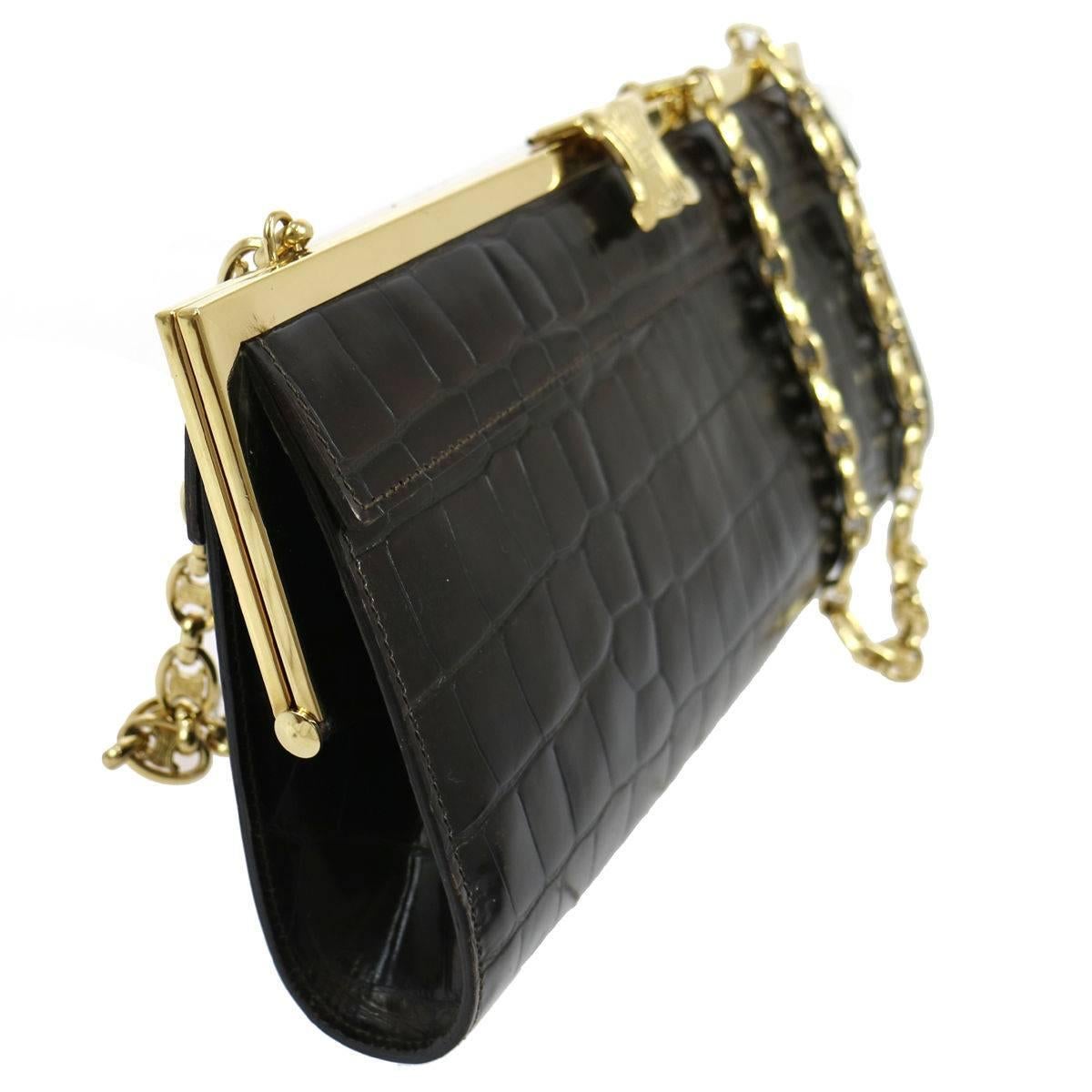 Celine Leather Charm Gold 2 in 1 Evening Clutch Flap Shoulder Bag In Excellent Condition In Chicago, IL