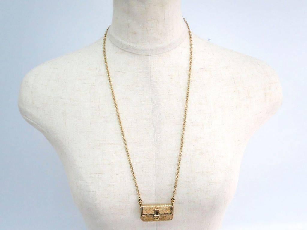 Fendi Gold Baguette Flap Bag Charm Chain Link Evening Long Necklace 
Metal
Gold tone
Lobster claw closure
Made in Italy
Charm measures 1.5