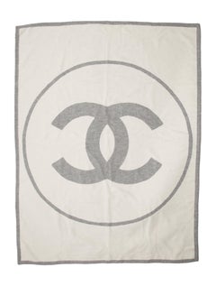 Chanel Excellent Gray Ivory Cashmere Home Couch Chair Wool Logo Throw Blanket