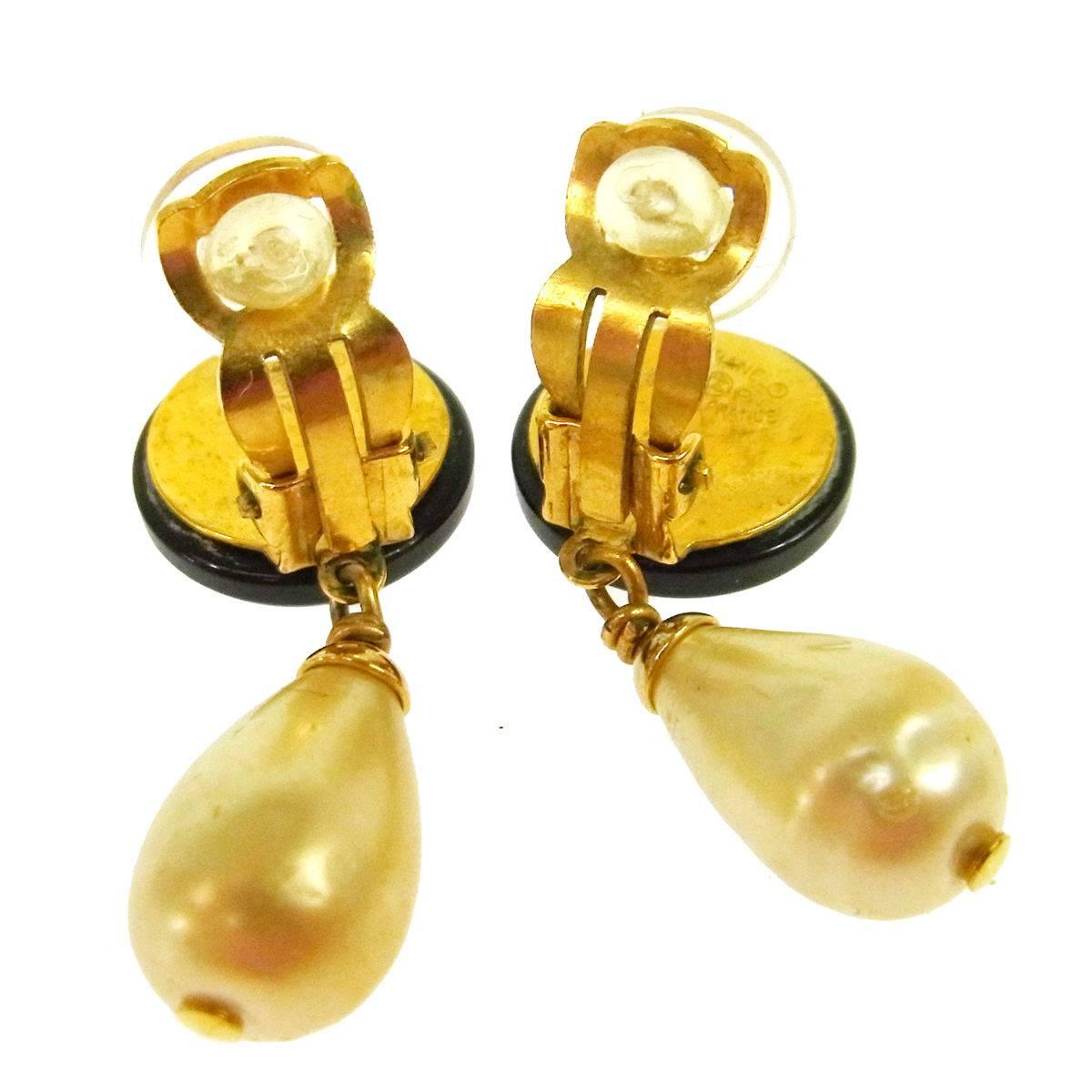 Chanel Vintage Black Tear Drop Pearl Charm Evening Dangle Drop Earrings in Box In Excellent Condition In Chicago, IL