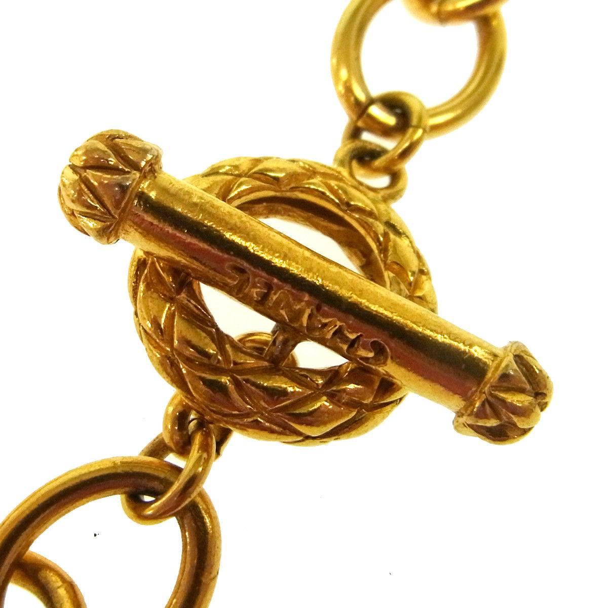Chanel Vintage Gold Large Medallion Charm Evening Dangle Long Necklace II 1