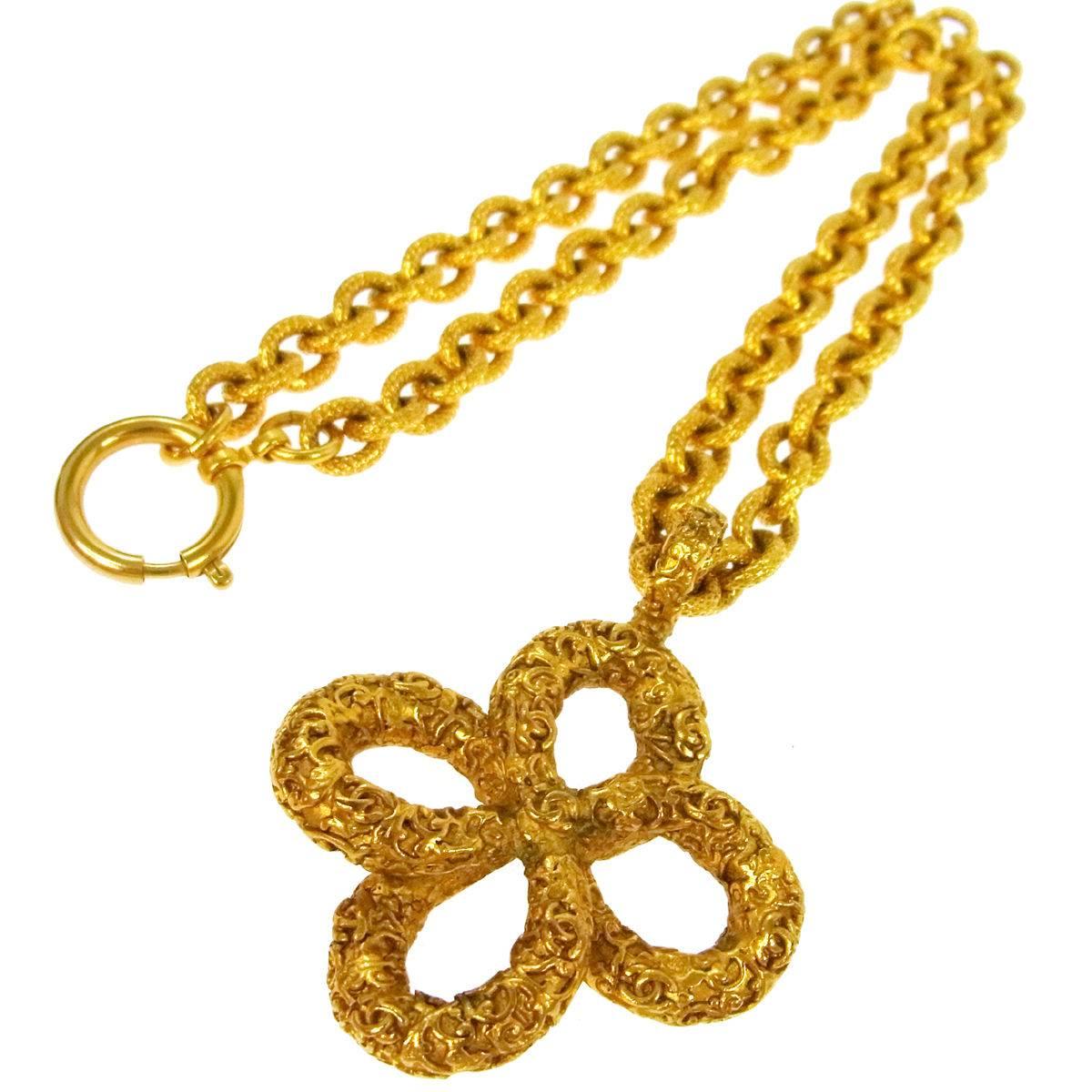 Chanel Vintage Gold Clover Charm Evening Drape Link Necklace in Box