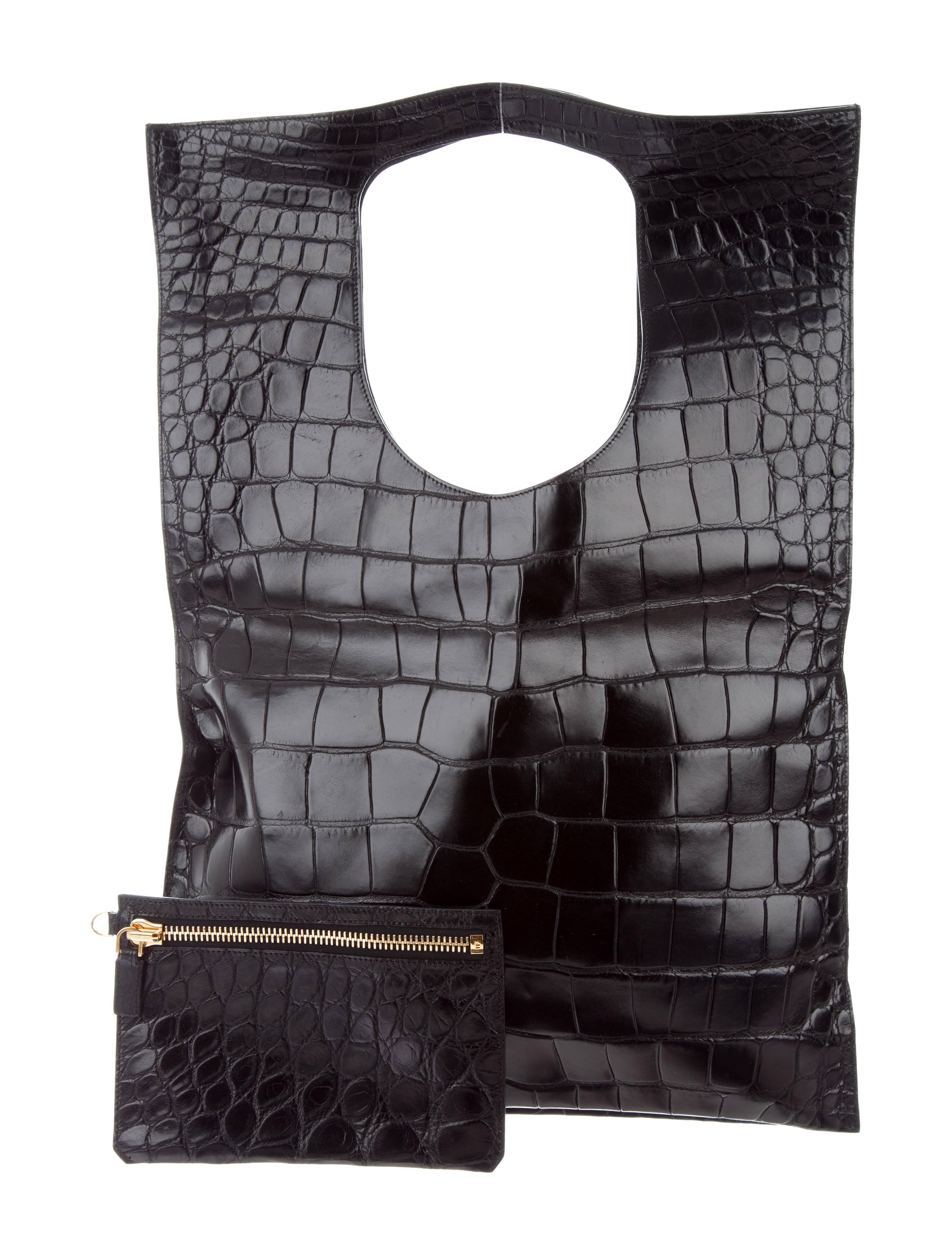 Tom Ford Black Alligator Lock Fold Evening Tote Clutch Flap Bag with Accessories In Excellent Condition In Chicago, IL
