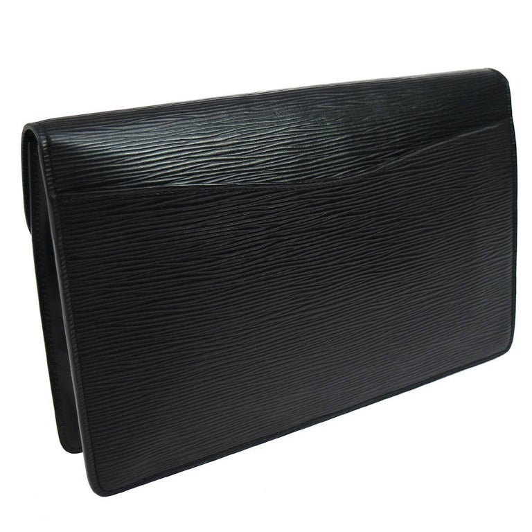 Louis Vuitton Black Leather LV Envelope Carryall Clutch Bag For Sale at 1stdibs