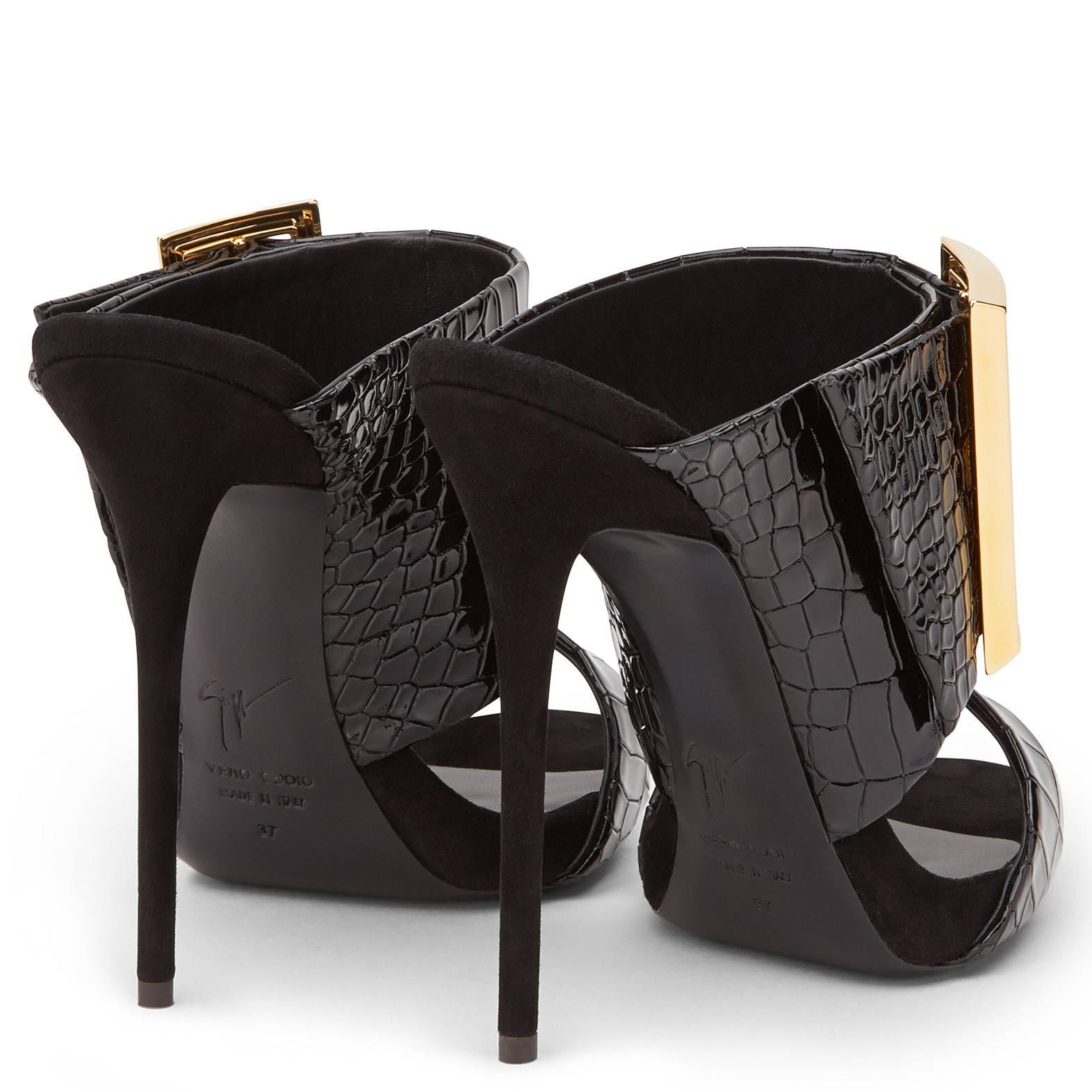 Giuseppe Zanotti New Black Leather Gold Evening Heels  In New Condition In Chicago, IL