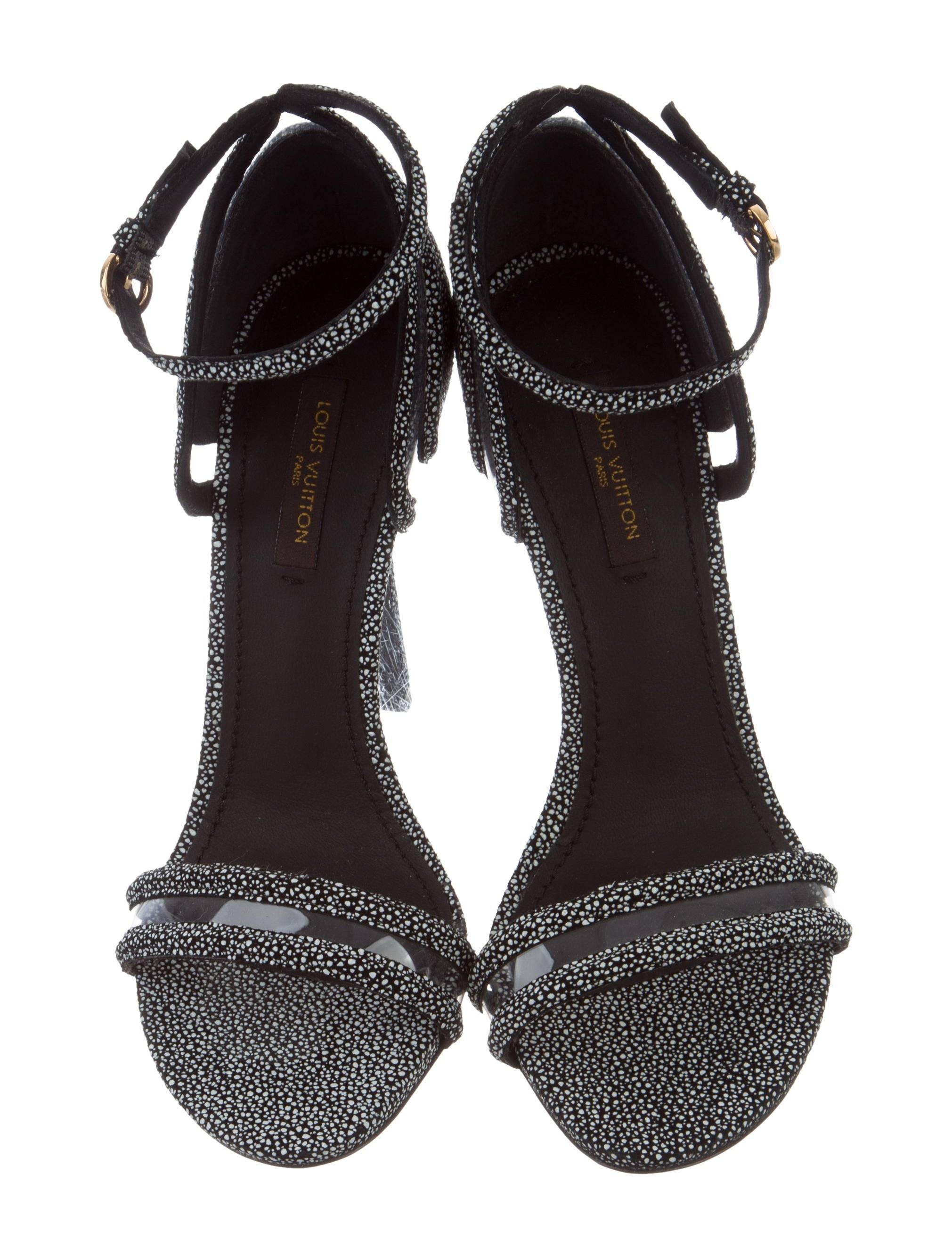 Louis Vuitton New Black Speckle Suede Cut Out Evening Sandals Heels  In New Condition In Chicago, IL