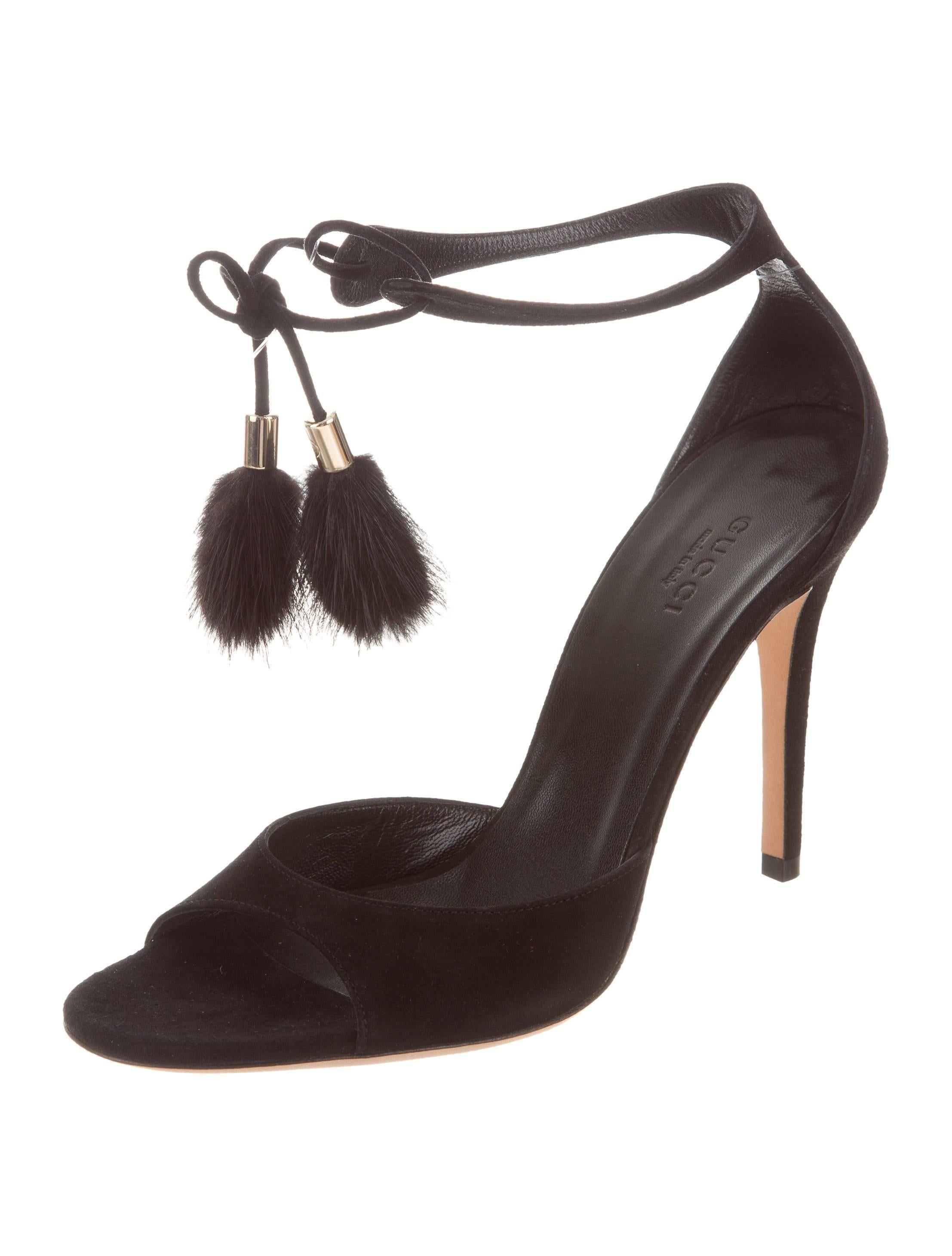 Gucci New Black Fur Pom Pom Evening Sandals Heels in Box

Size IT 36.5
Suede
Fur (Mink)
Ankle tie closure
Made in Italy
Heel height 4"
Includes original Gucci dust bag and box 