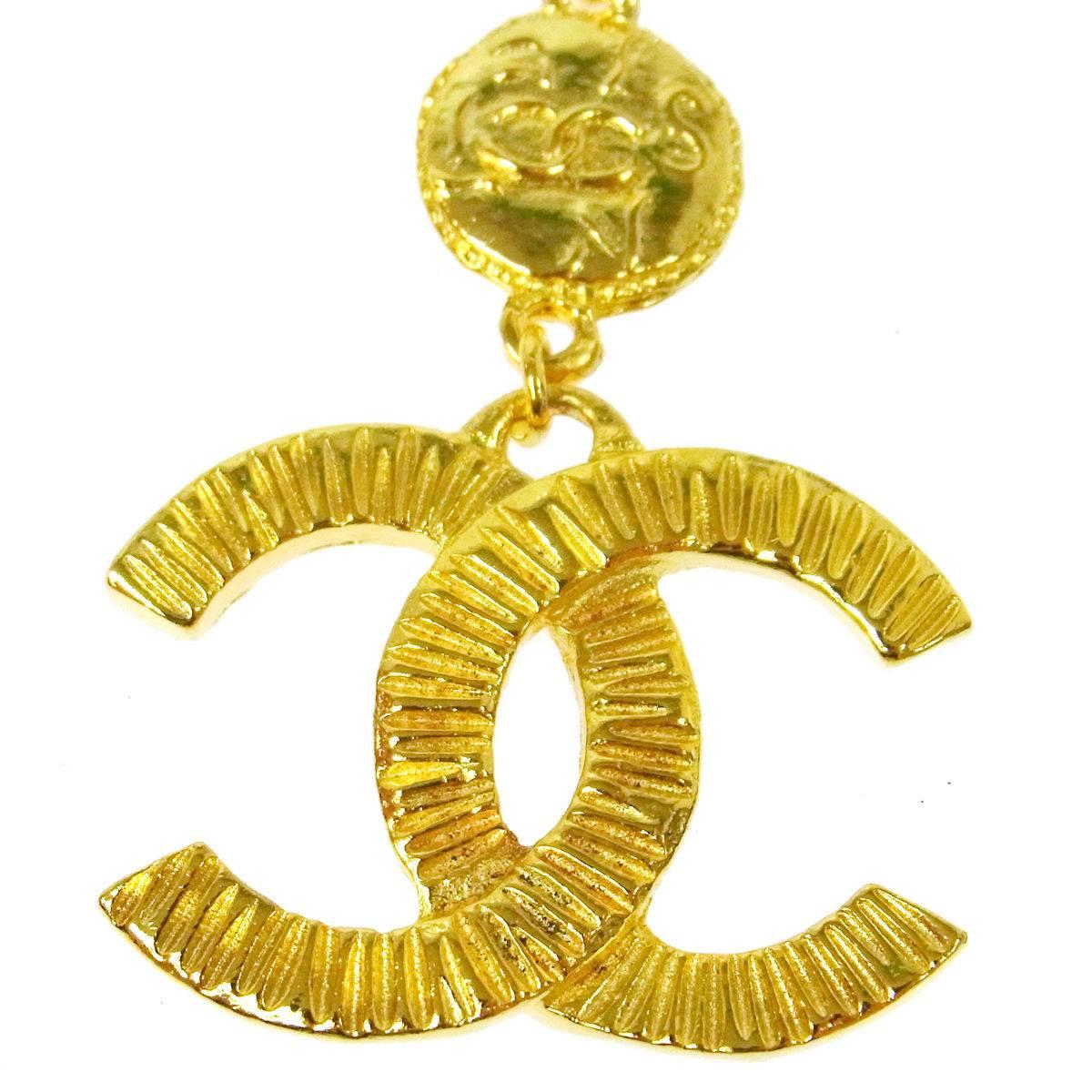 Chanel Gold Multi Ball Large Charm Chain Link Drape Evening Necklace in Box In Excellent Condition In Chicago, IL
