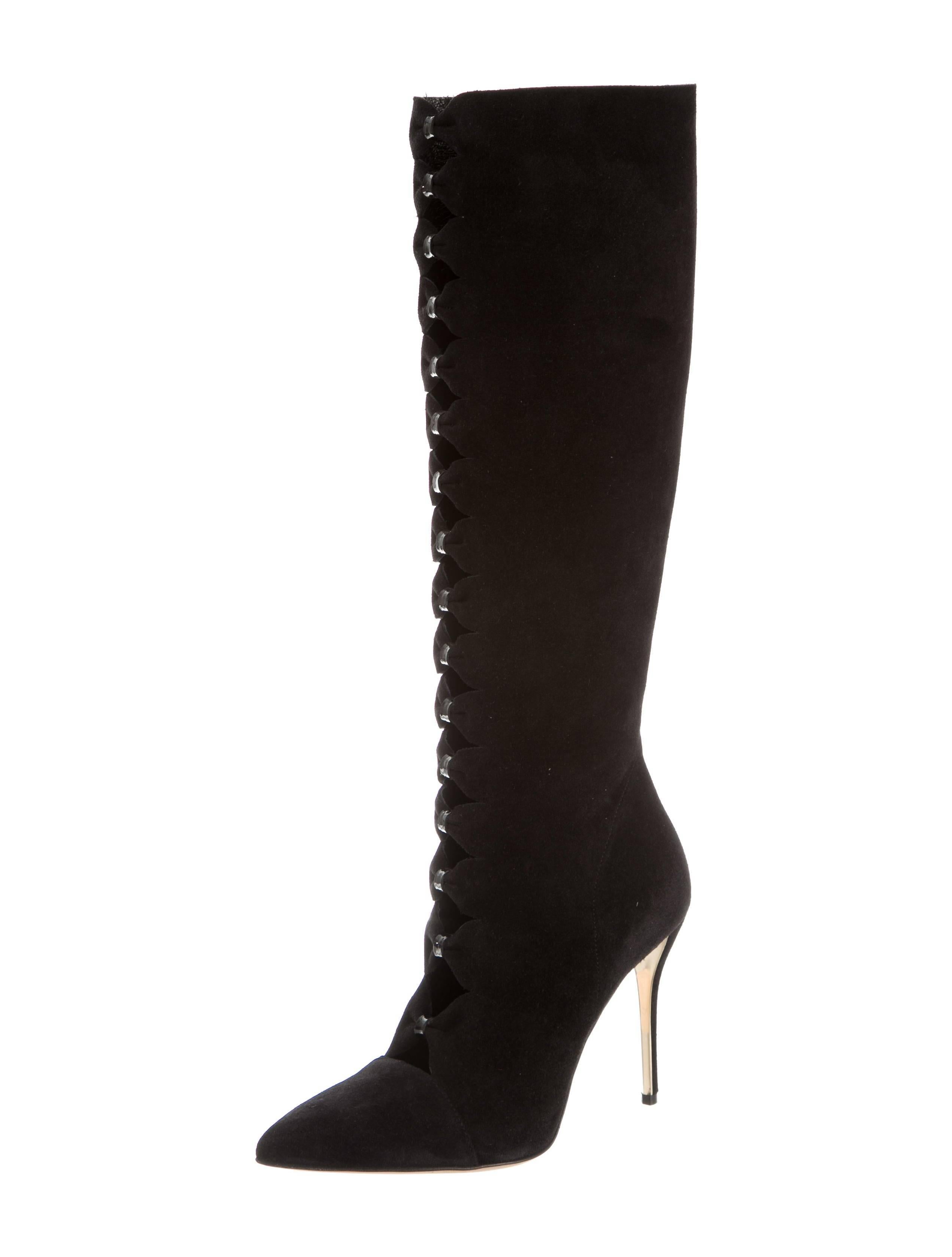 Oscar de la Renta New Black Suede Cut Out Knee Evening High Boots in Box

Size IT 36
Suede
Zipper closure
Made in Italy
Circumference 12"
Shaft 16"
Heel height 4"
Includes original Oscar de la Renta dust bag and box