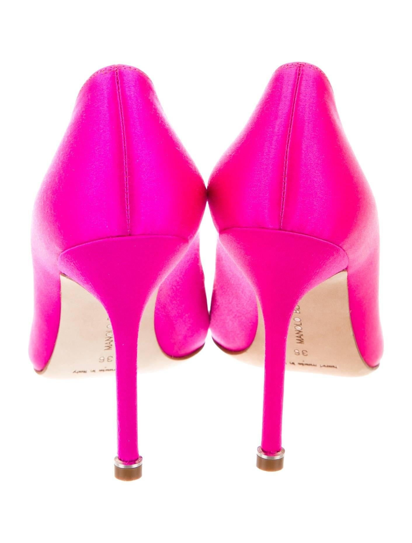 Women's Manolo Blahnik Carrie Bradshaw Sex in the City Satin Crystal Heels in Box