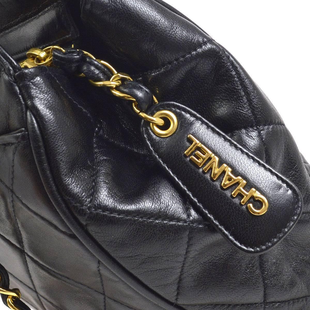 Chanel Black Lambskin Leather Quilted Carryall Evening Tote Shoulder Bag

Lambskin leather
Gold tone hardware
Leather lining
Zipper closure
Date code present
Made in Italy
Shoulder strap drop 19