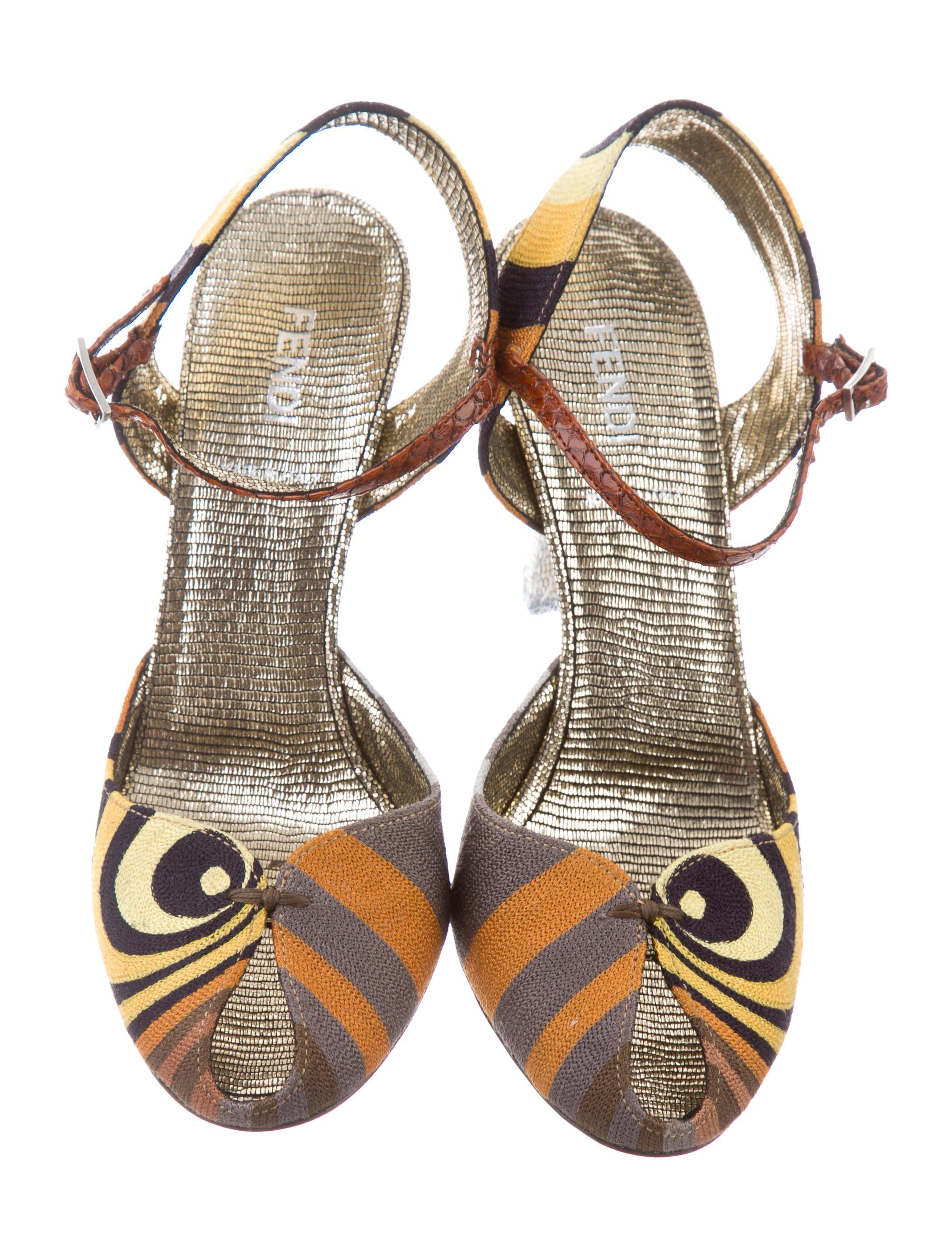 Fendi New Multi Color Bug Mary Jane Pumps Evening Sandals Heels in Box

Size IT 36
Canvas
Leather
Ankle buckle closure
Made in Italy
Heel height 3.75