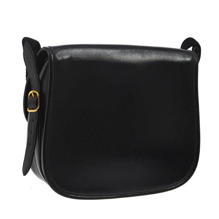 Hermes Black Leather Wood Toggle Shoulder Flap Saddle Bag For Sale at