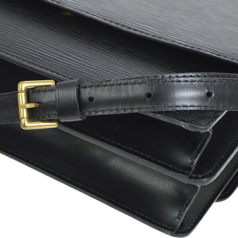 Louis Vuitton Black Leather Gold Saddle 2in1 Clutch Crossbody Shoulder Flap Bag For Sale at 1stdibs