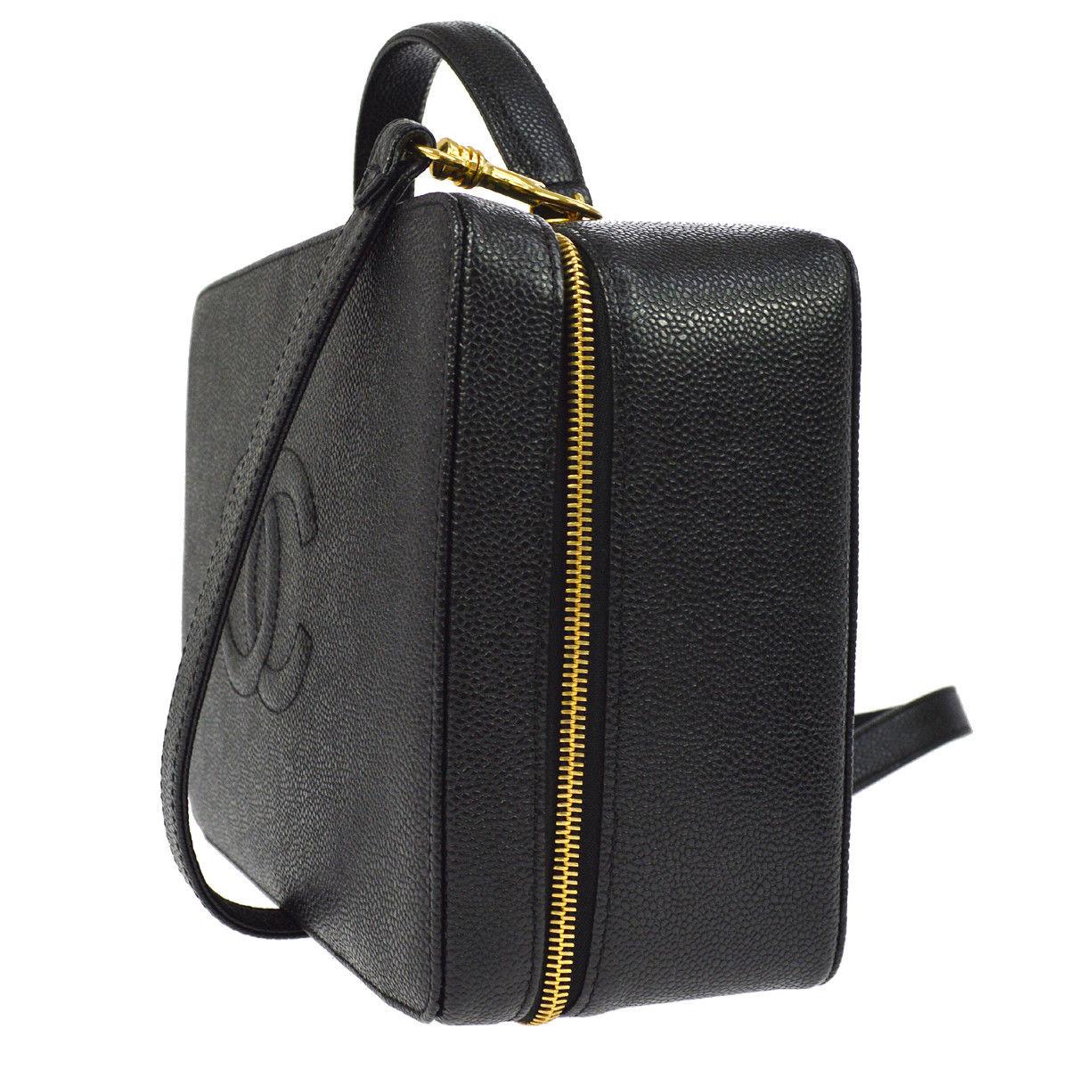 Chanel Black Top Handle Satchel Travel Vanity Cosmetic Carryall Shoulder Bag im Zustand „Hervorragend“ in Chicago, IL