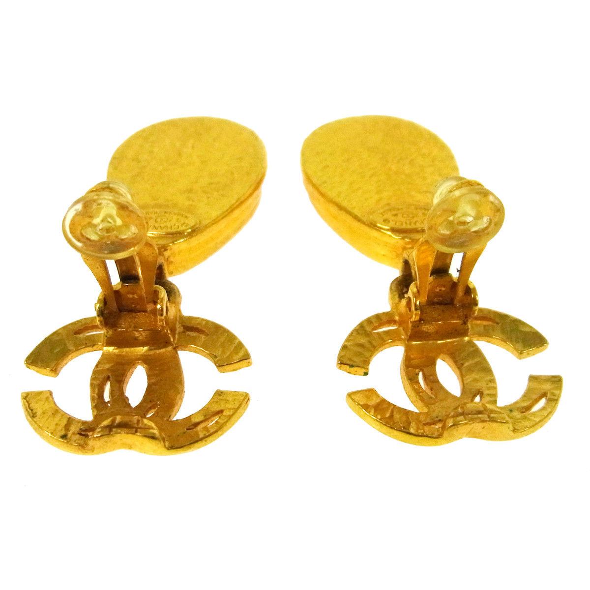 Chanel Gold CC Charm Tear Drop Evening  Earrings  In Excellent Condition In Chicago, IL