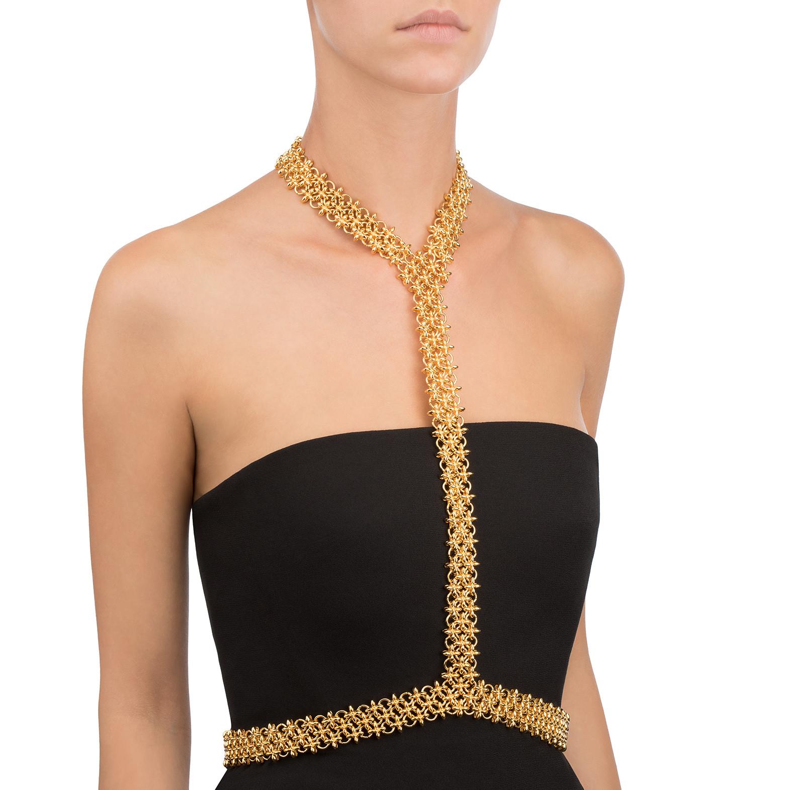 Giuseppe Zanotti NEW Gold Metal Braided 2 in 1 Evening Choker Necklace Accessory in Box

Metal 
Gold tone
Lobster claw closure
Made in Italy
Includes original box
100% authenticity guaranteed

NEWFOUND LUXURY is the premier luxury fashion dealer on