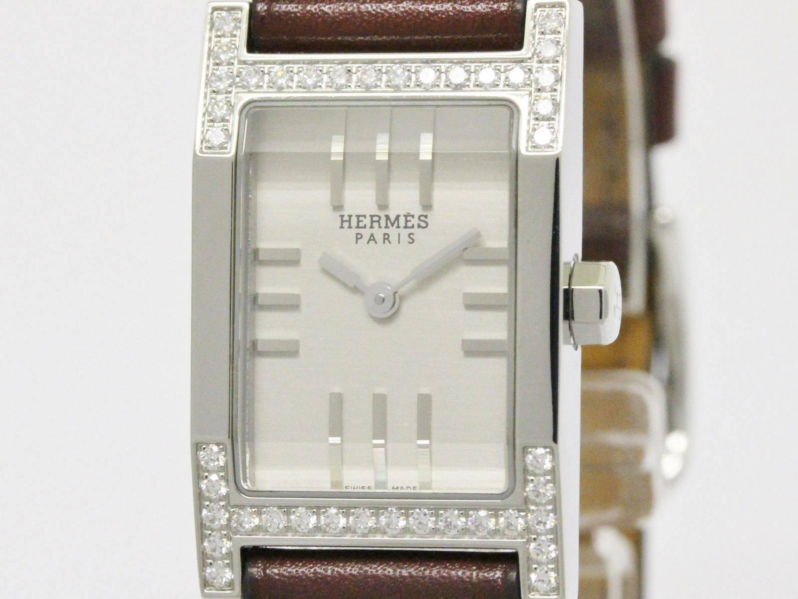 CURATOR'S NOTES

There's having an Hermes watch. And then there's having an Hermes watch draped in diamonds. Gorgeous Hermes Tandem diamond and leather timepiece.

Stainless steel
Diamond 
Leather band 
Quartz movement
Case 19mm
Band