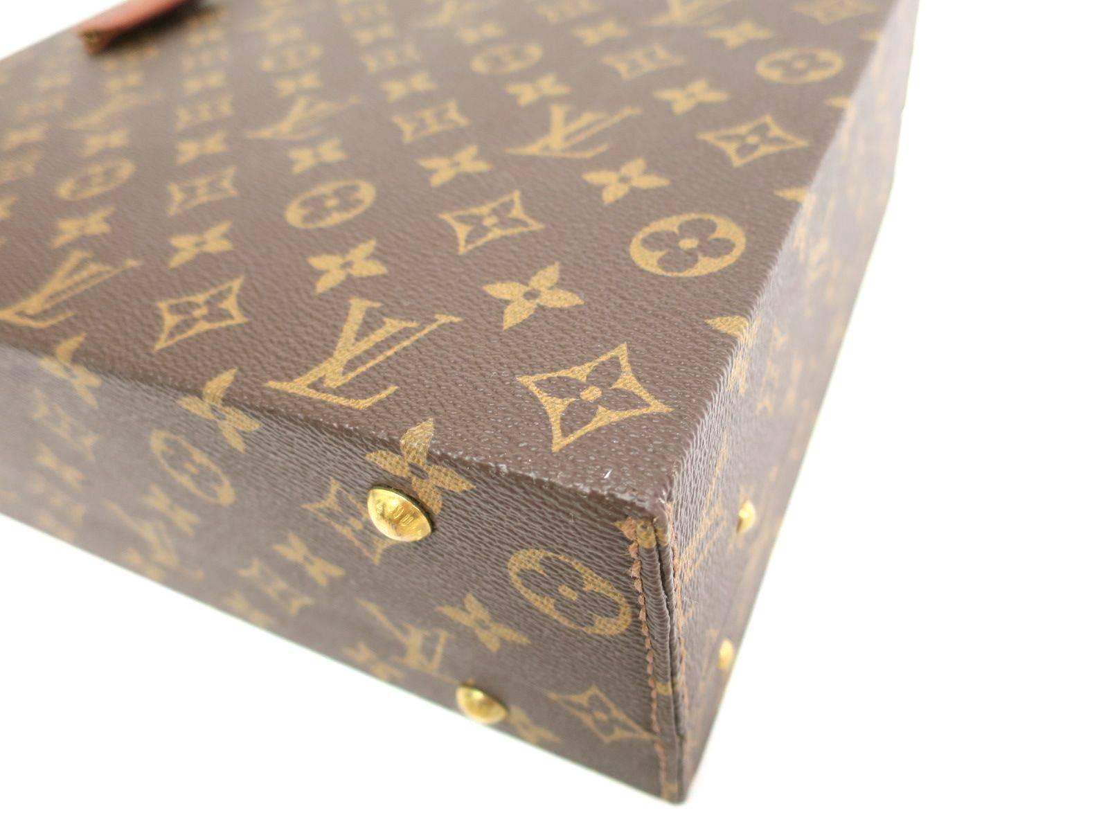 Louis Vuitton Rare Monogram Boite Bijoux Jewelry Traveling Carrying Case In Good Condition In Chicago, IL