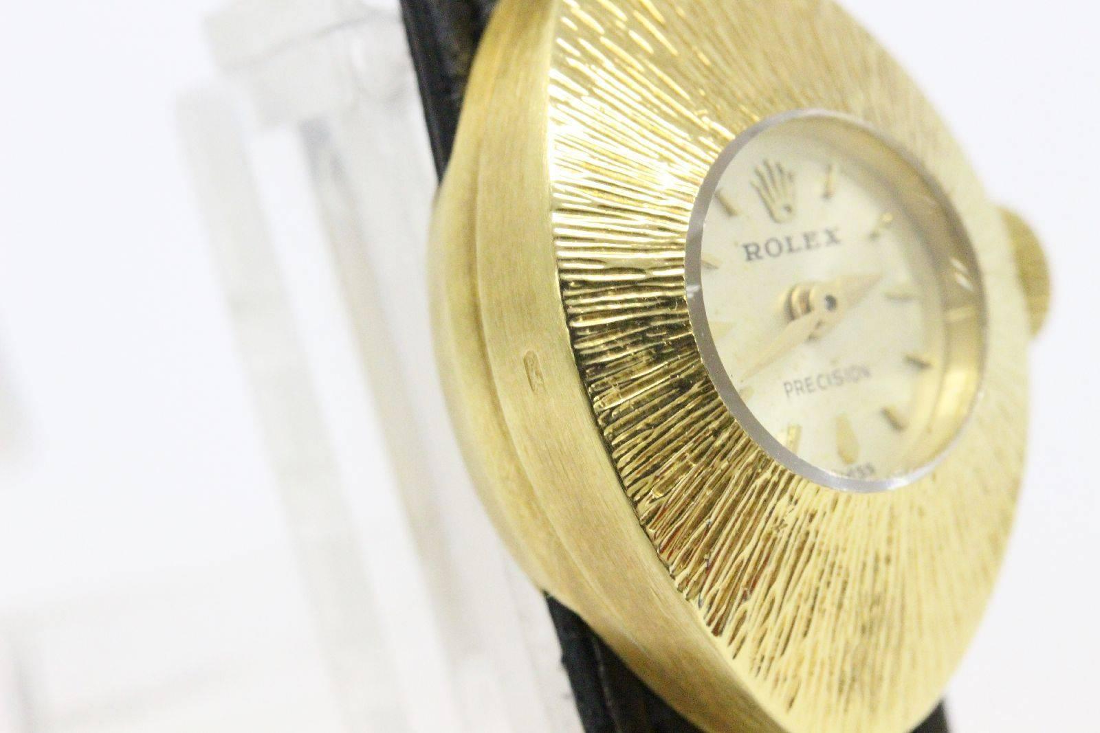Rolex Vintage 18kt Yellow Gold and Black Leather Chameleon Wrist Watch In Good Condition In Chicago, IL