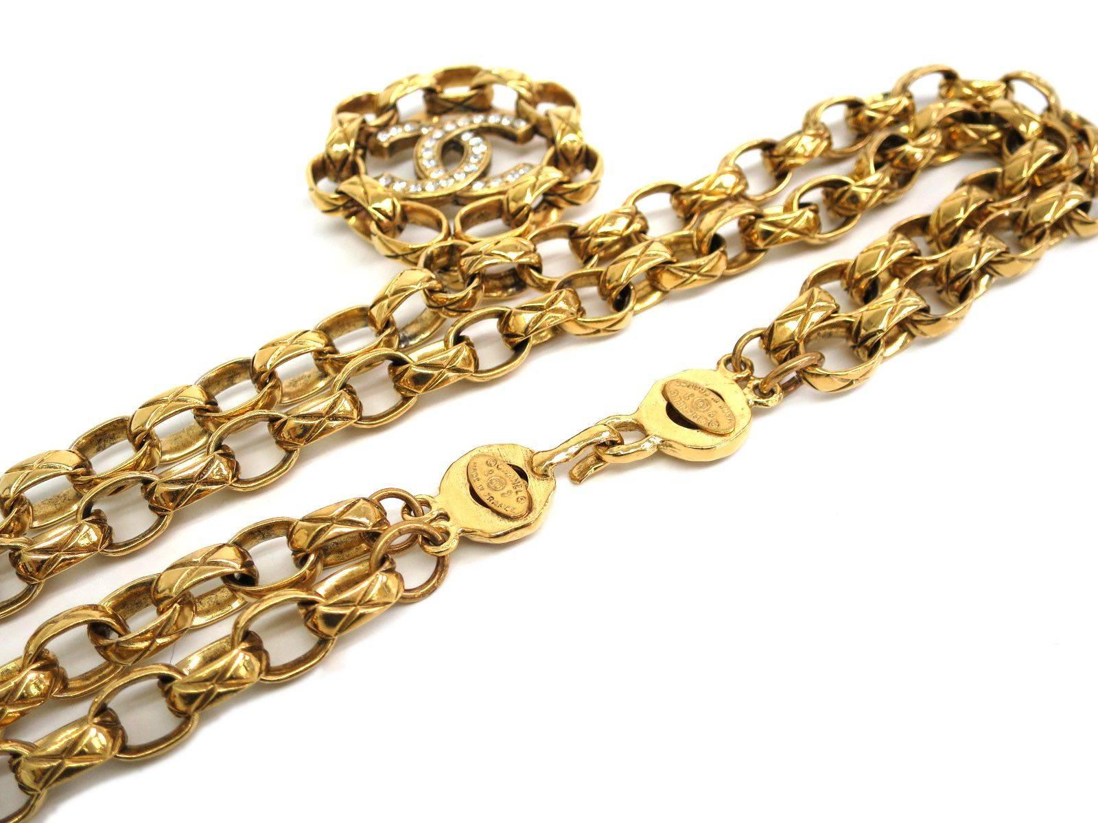 Chanel Vintage Gold and Rhinestone Chain Link CC Charm Necklace In Good Condition In Chicago, IL