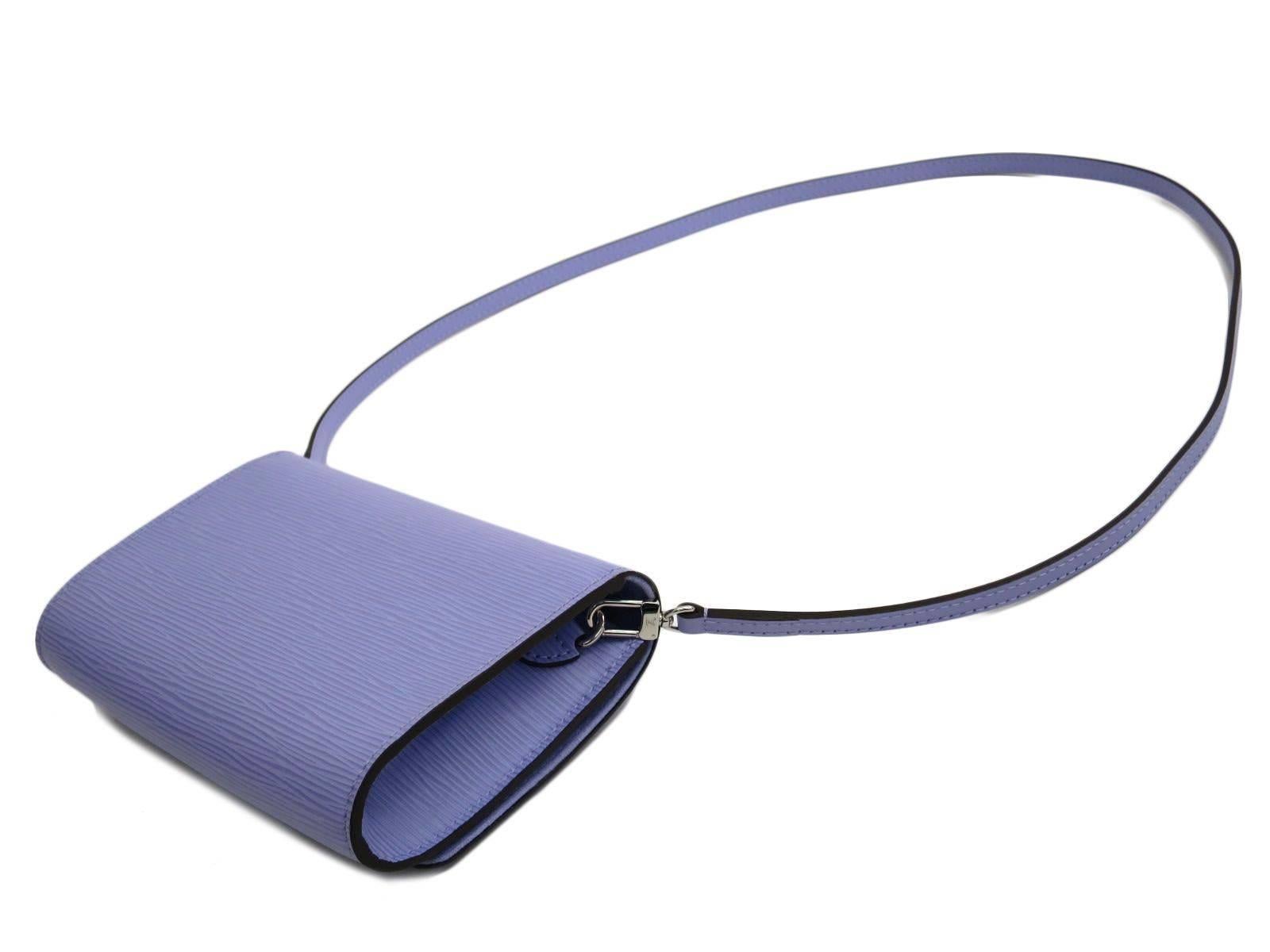 CURATOR'S NOTES

No description necessary! Gorgeous lavender Louis Vuitton Louise clutch / shoulder bag. Priced to sell.

Epi leather
Flip lock closure
Made in France
Date code SR0194
Measures 7.7