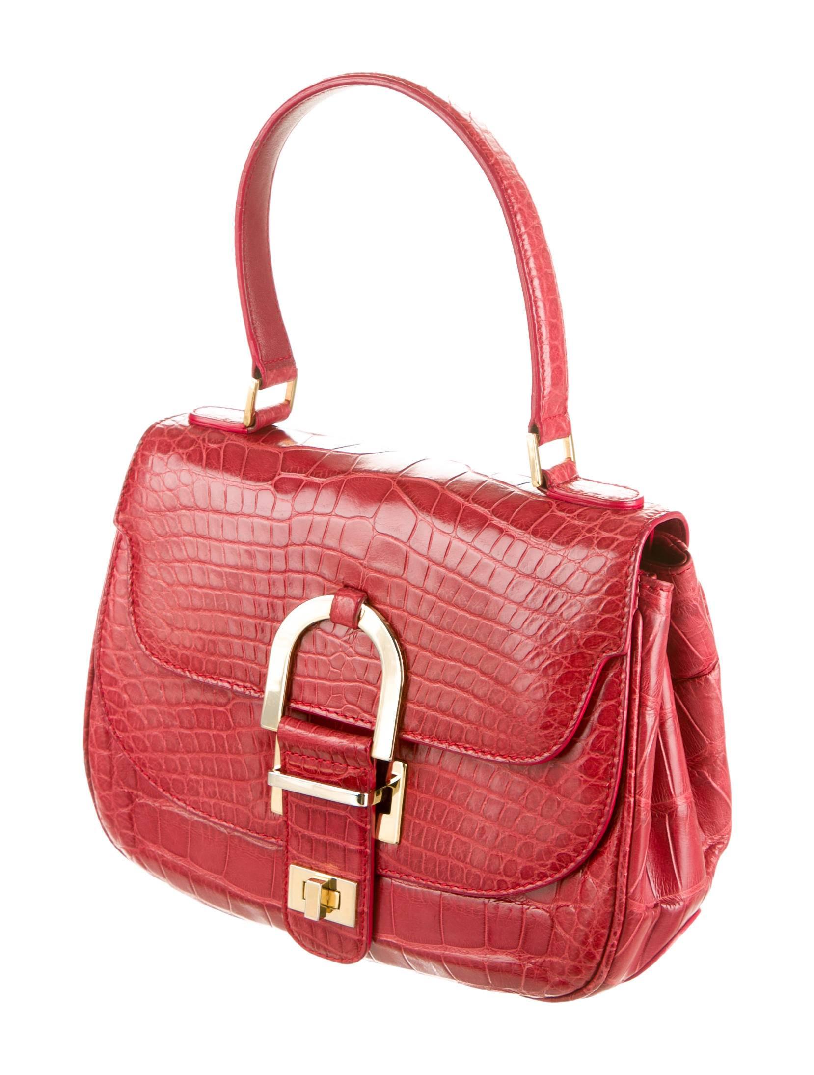 Oscar de la Renta Rare Red Alligator Leather Top Handle Flap Satchel Bag In Good Condition In Chicago, IL